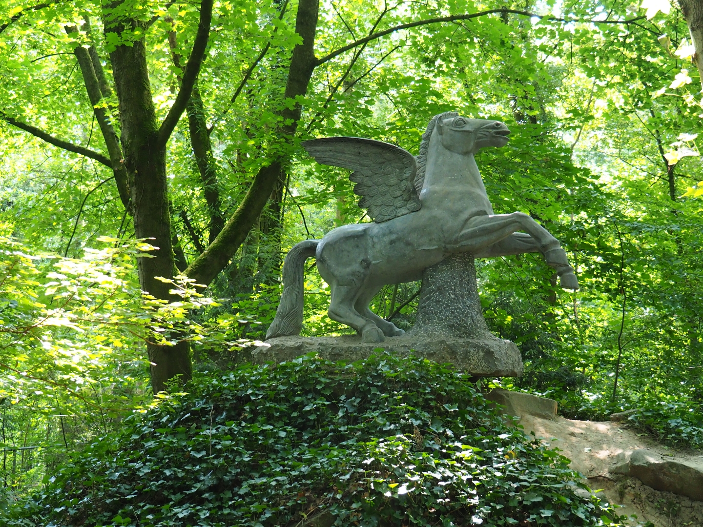 Pegasus statue (Aug 28th, 2018)