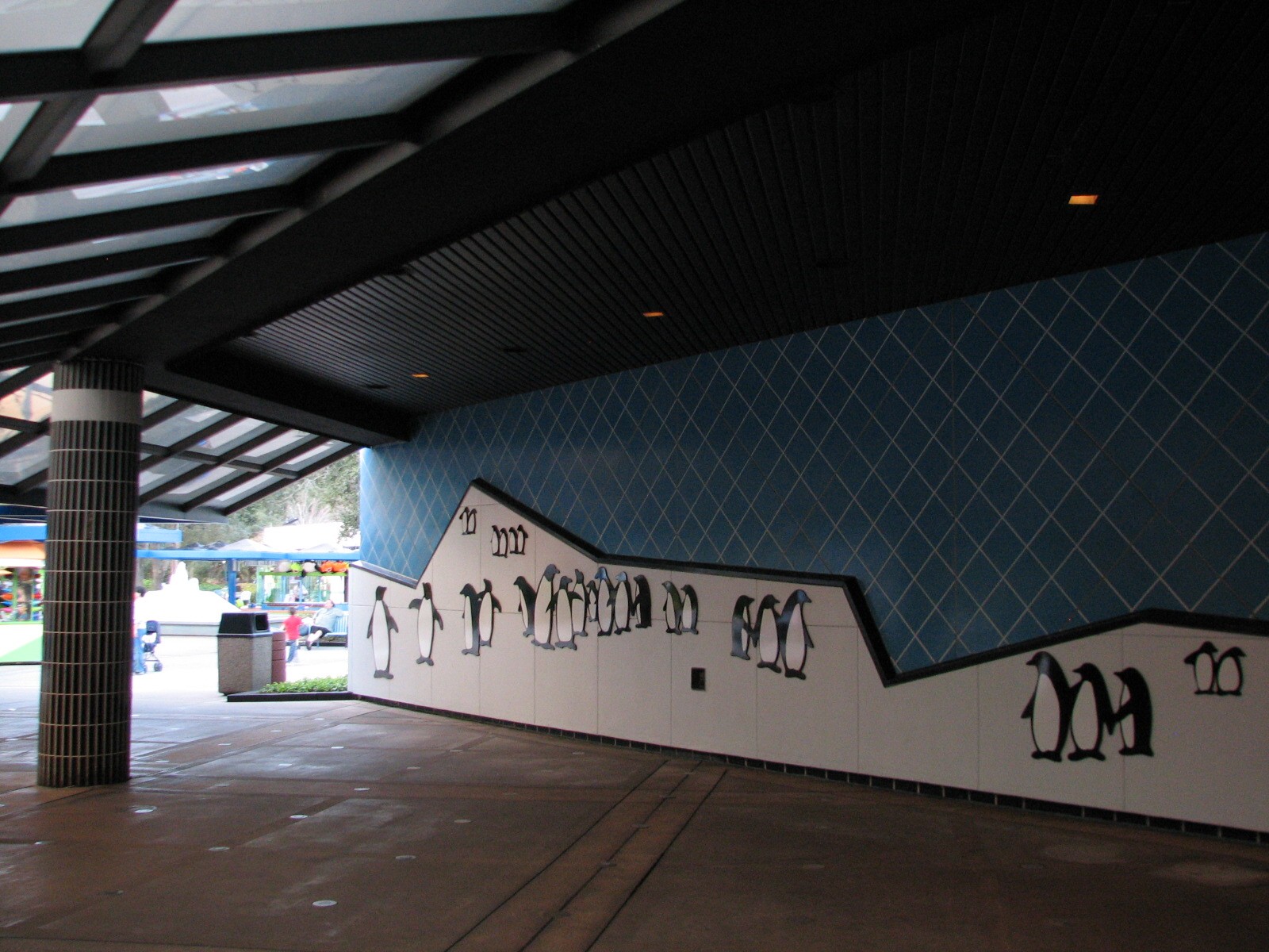 Penguin Encounter - Exterior