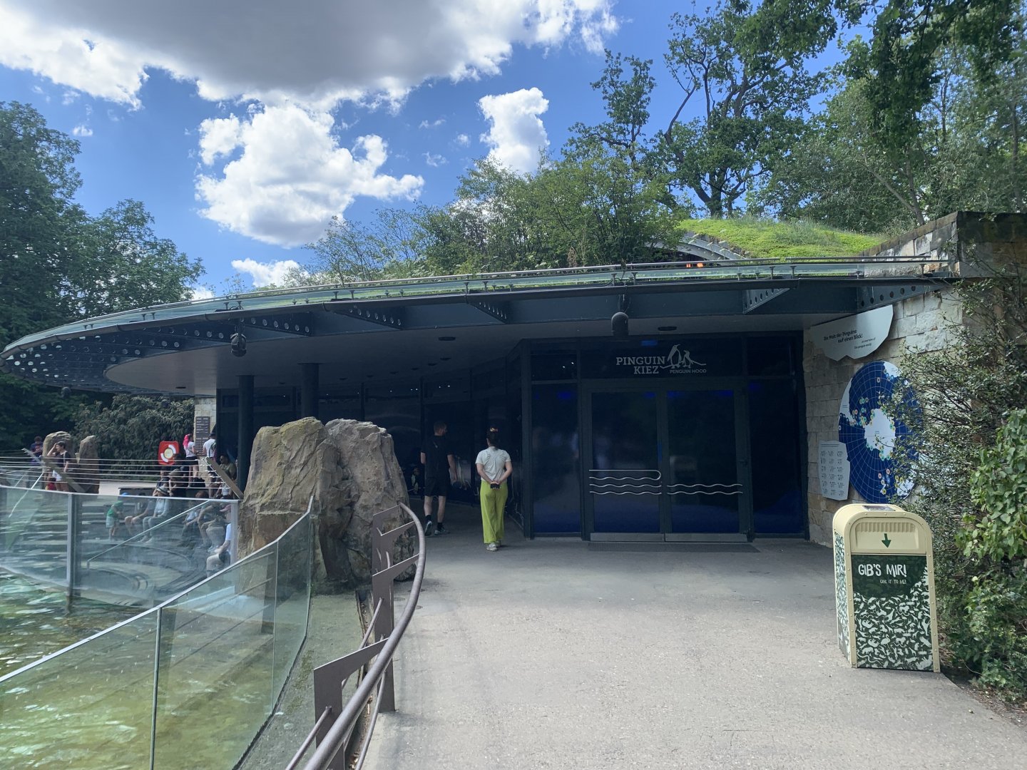 Penguin hood- outdoor