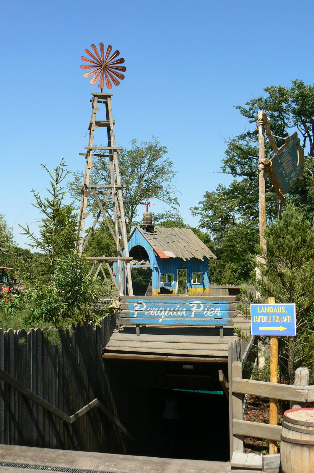 Penguin pier - general view