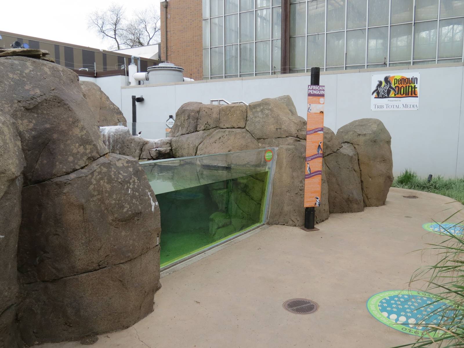 Penguin Point - Exterior