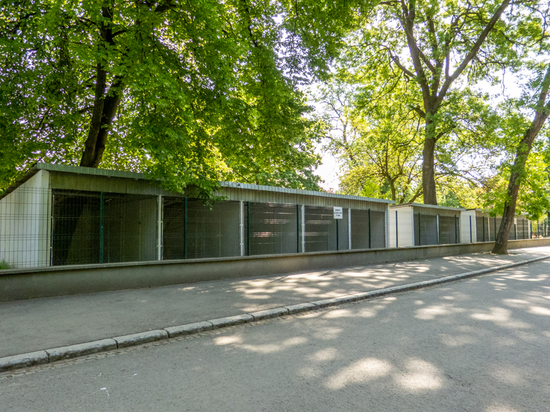 pheasantry incl. doves