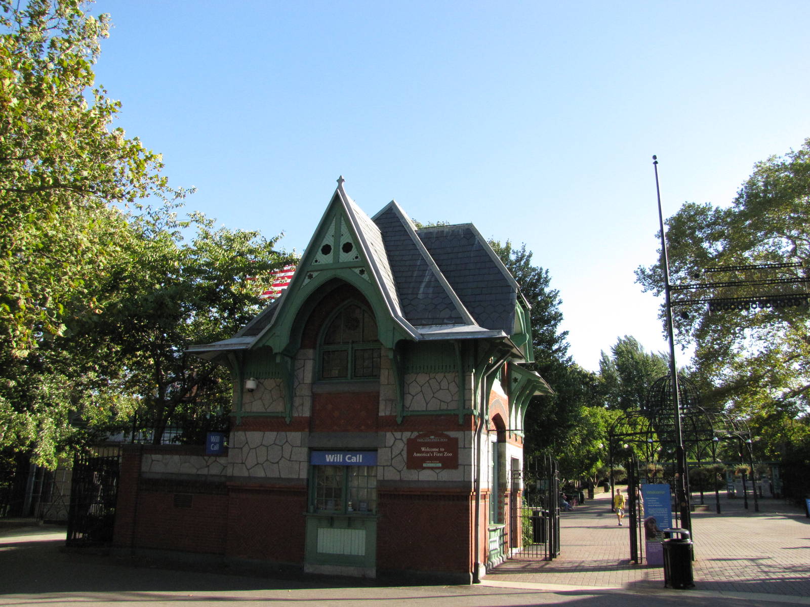 Philadelphia Zoo 2010 - Left part of the main gate from the street