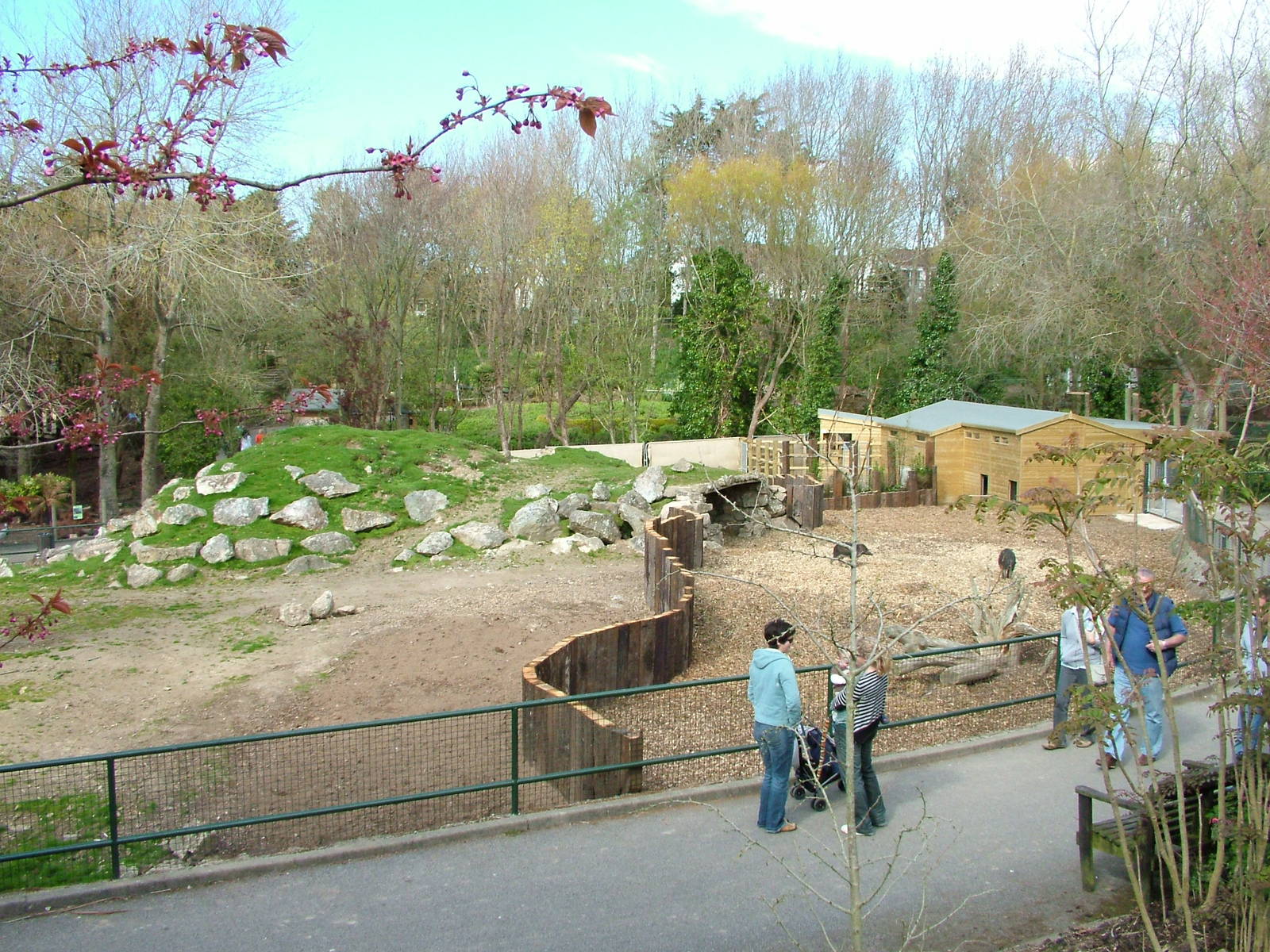 Philippine exhibits at Newquay Zoo 11/04/09