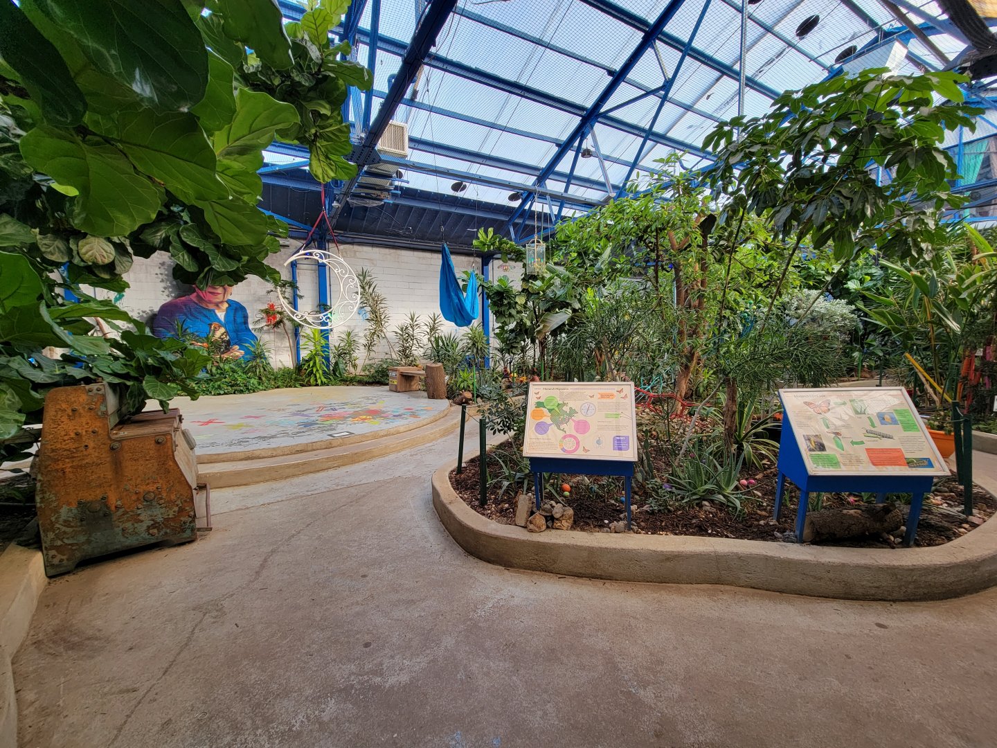 Philly Insectarium - Back of the butterfly pavilion