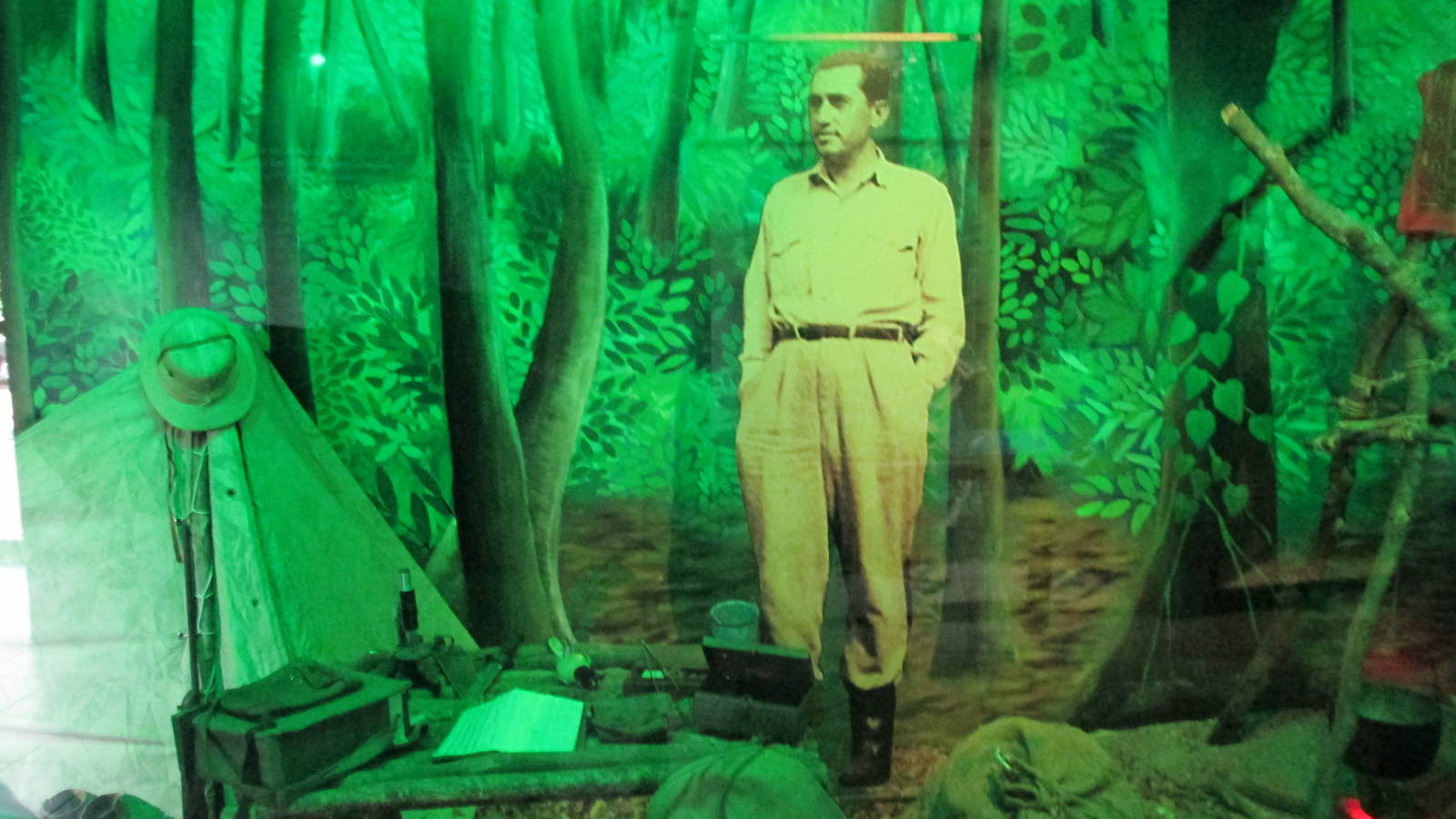 photo of miguel alvarez del toro zoomat