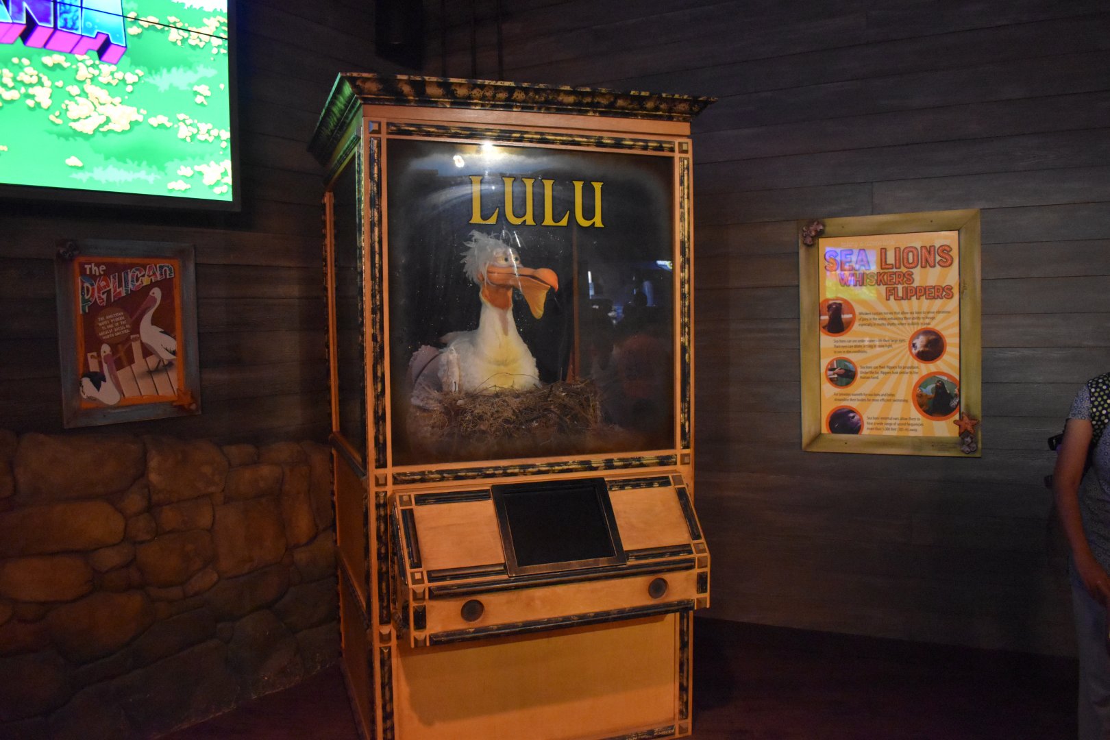 Pier 225 Decorations