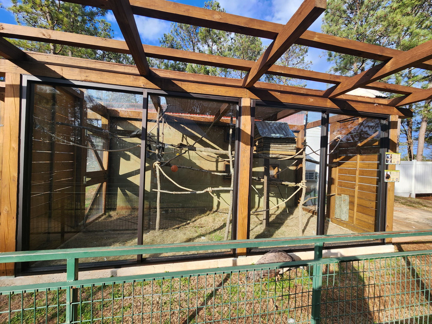 Pine Mountain Safari - Small monkeys exhibit