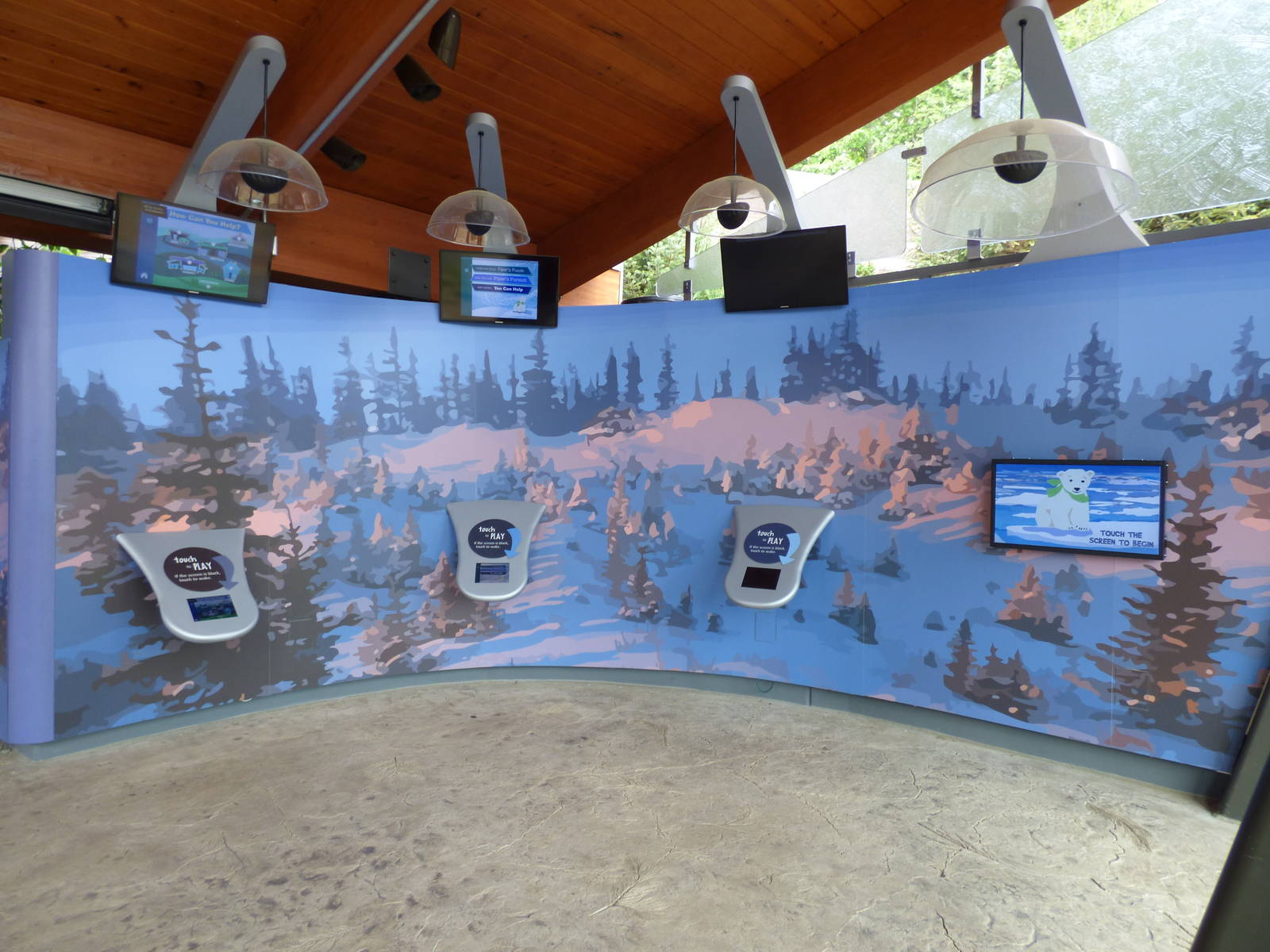 Piper's Den - Polar Bear Exhibit