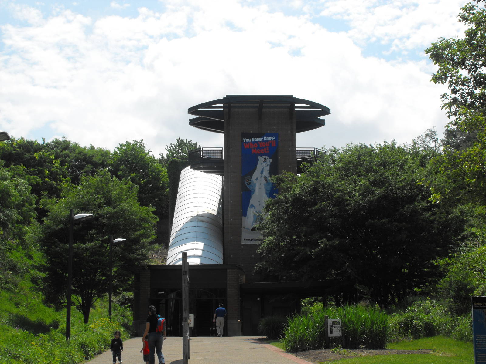 Pittsburgh Zoo entrance