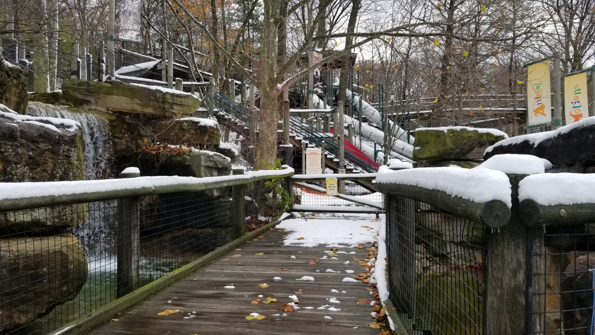 Pittsburgh Zoo - Path to north american animals (closed)