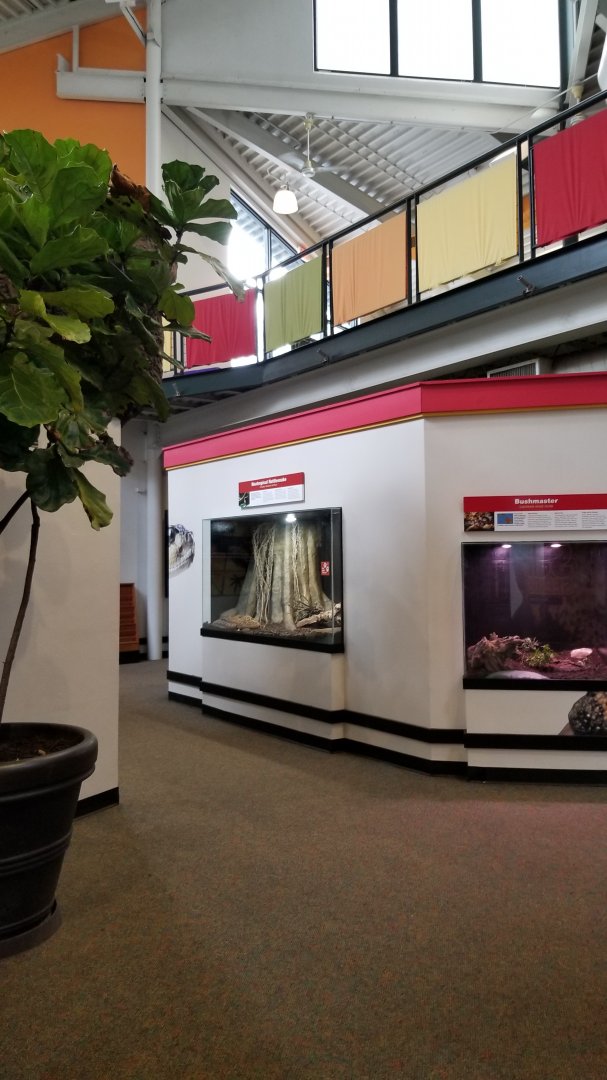 Pittsburgh Zoo - Worlds of Discovery building