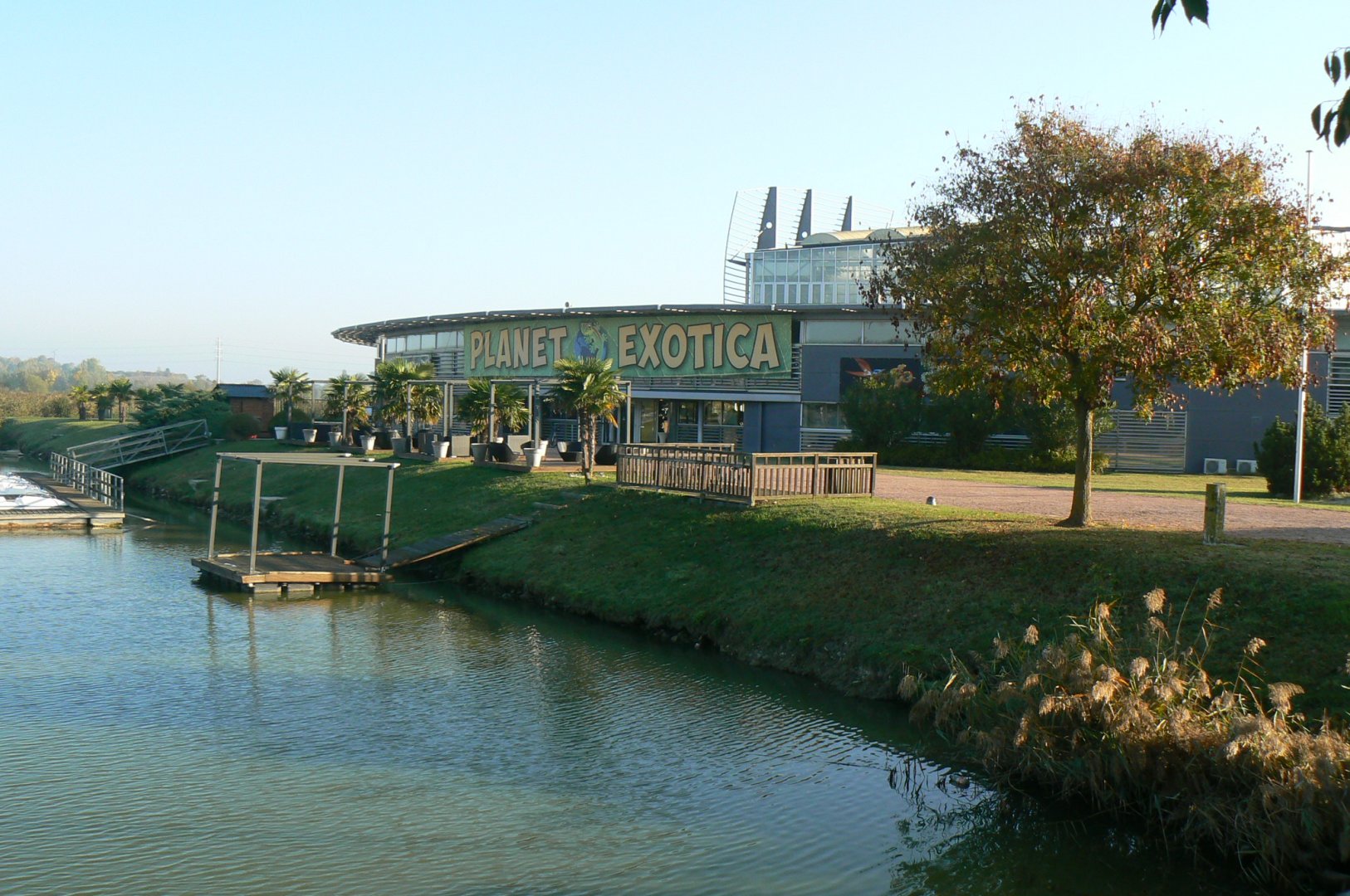Planet Exotica - Outdoor from the entrance