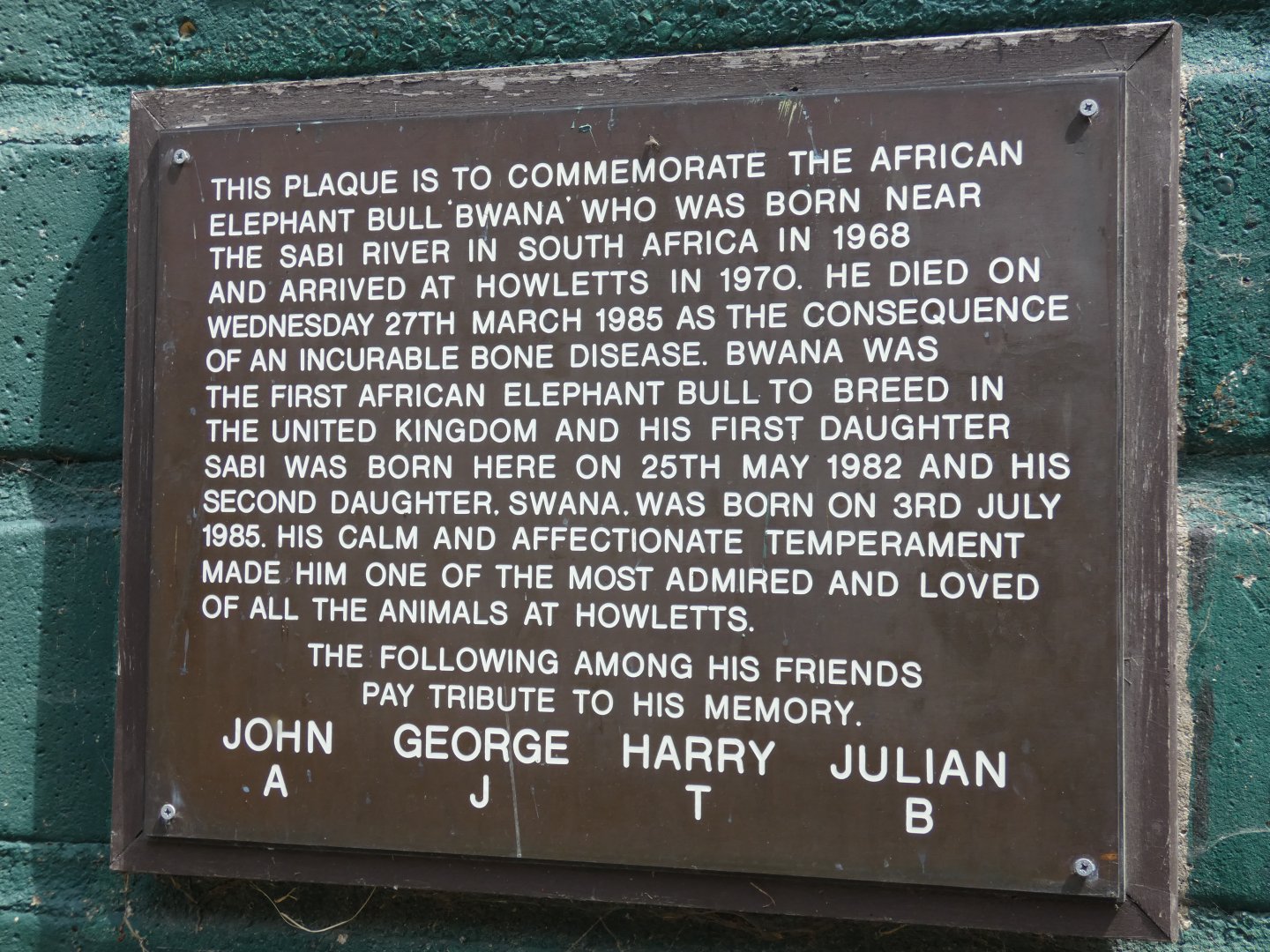 Plaque on Elephant house