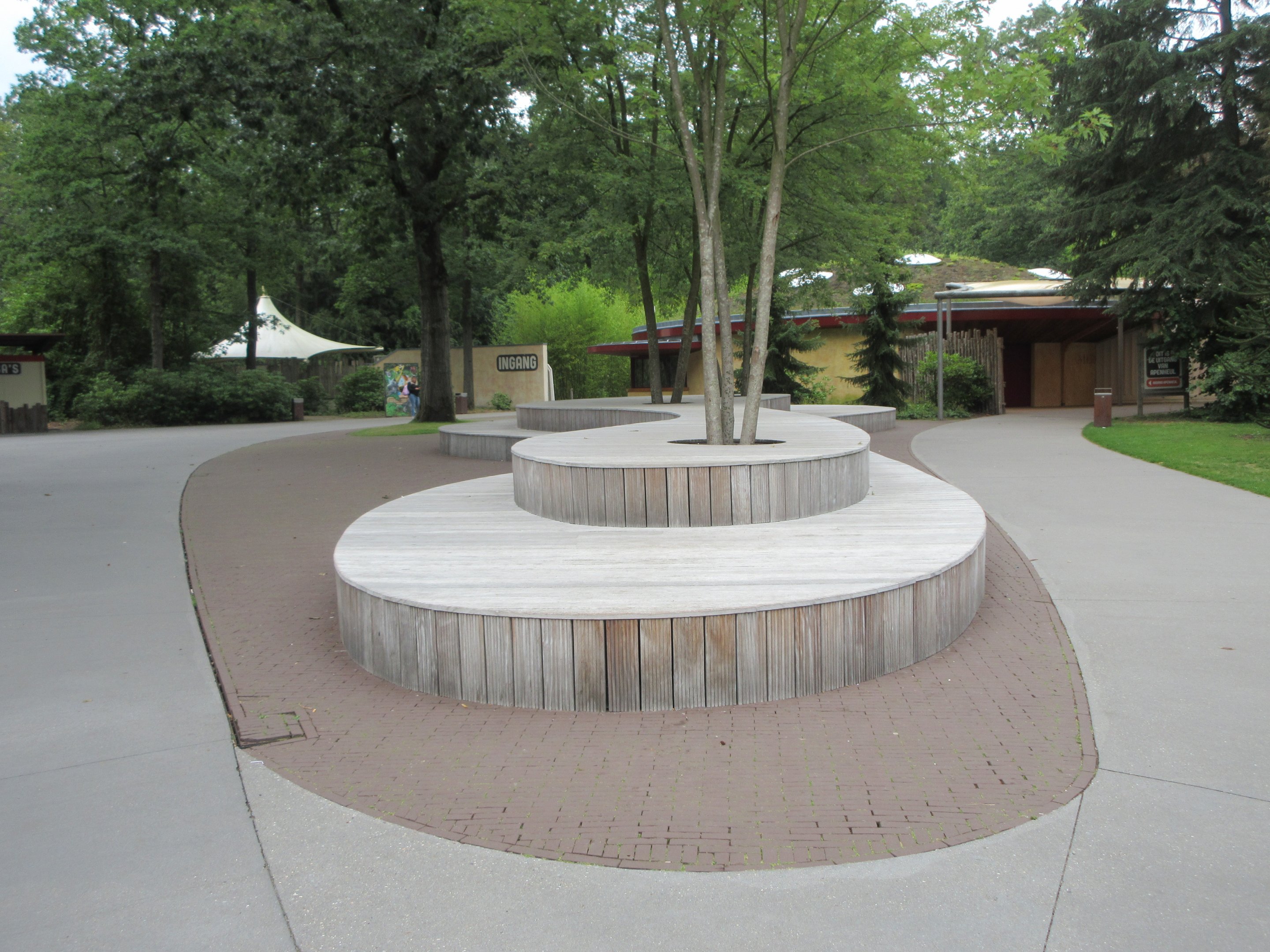 Plaza (just before entrance area)