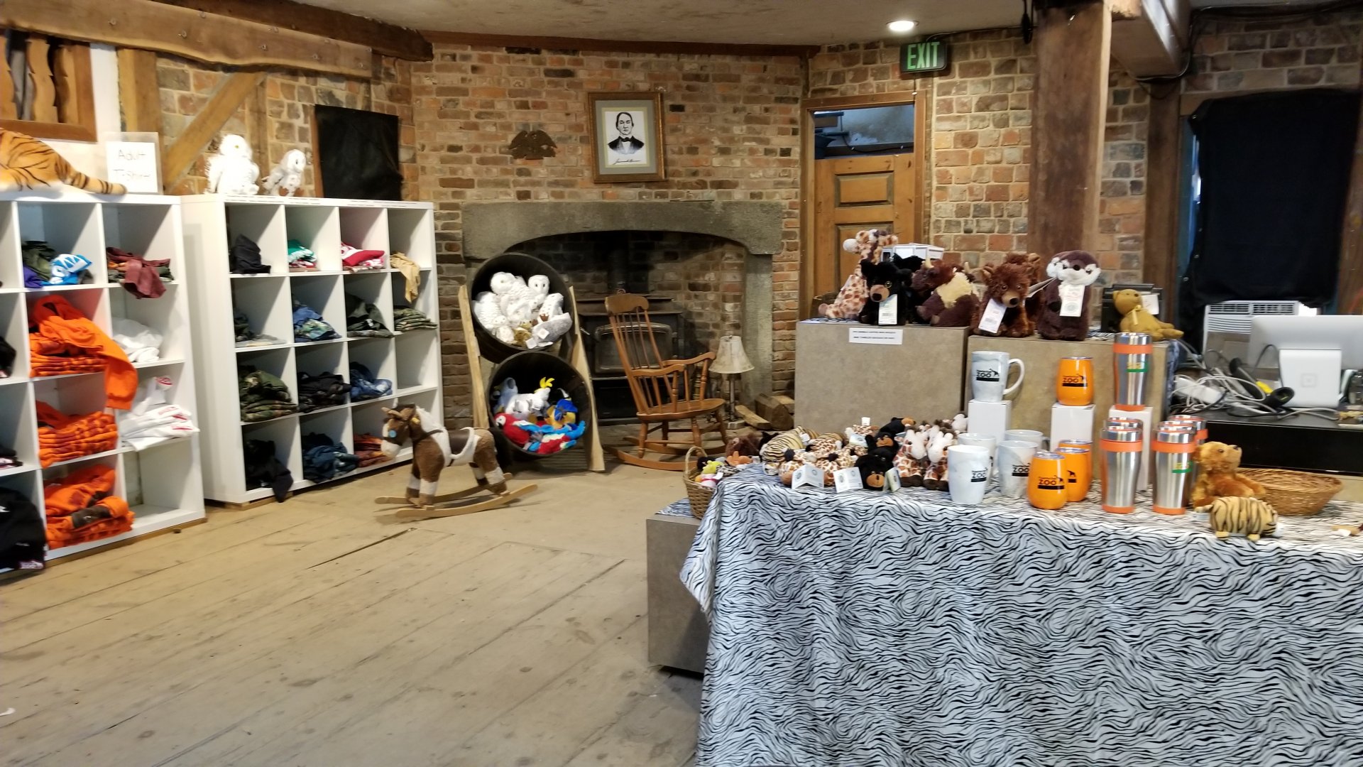 Plumpton Park Zoo - Gift shop inside of old house