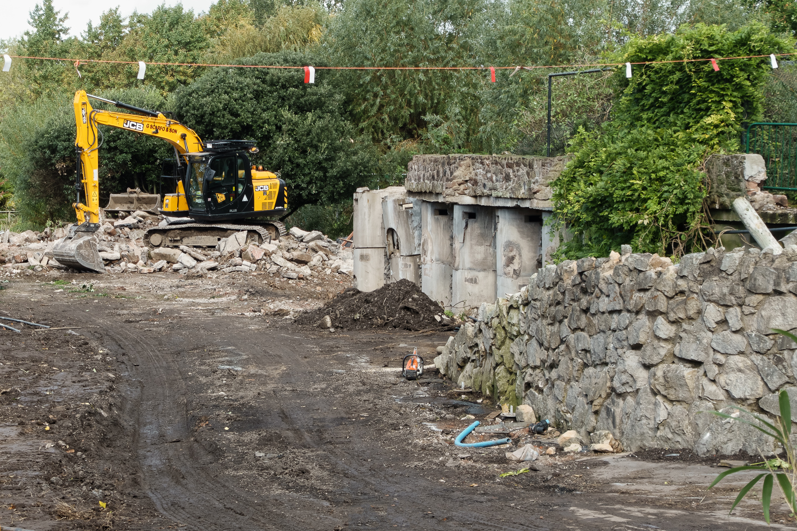 Polar Bear Den Demolition - 12/10/2017