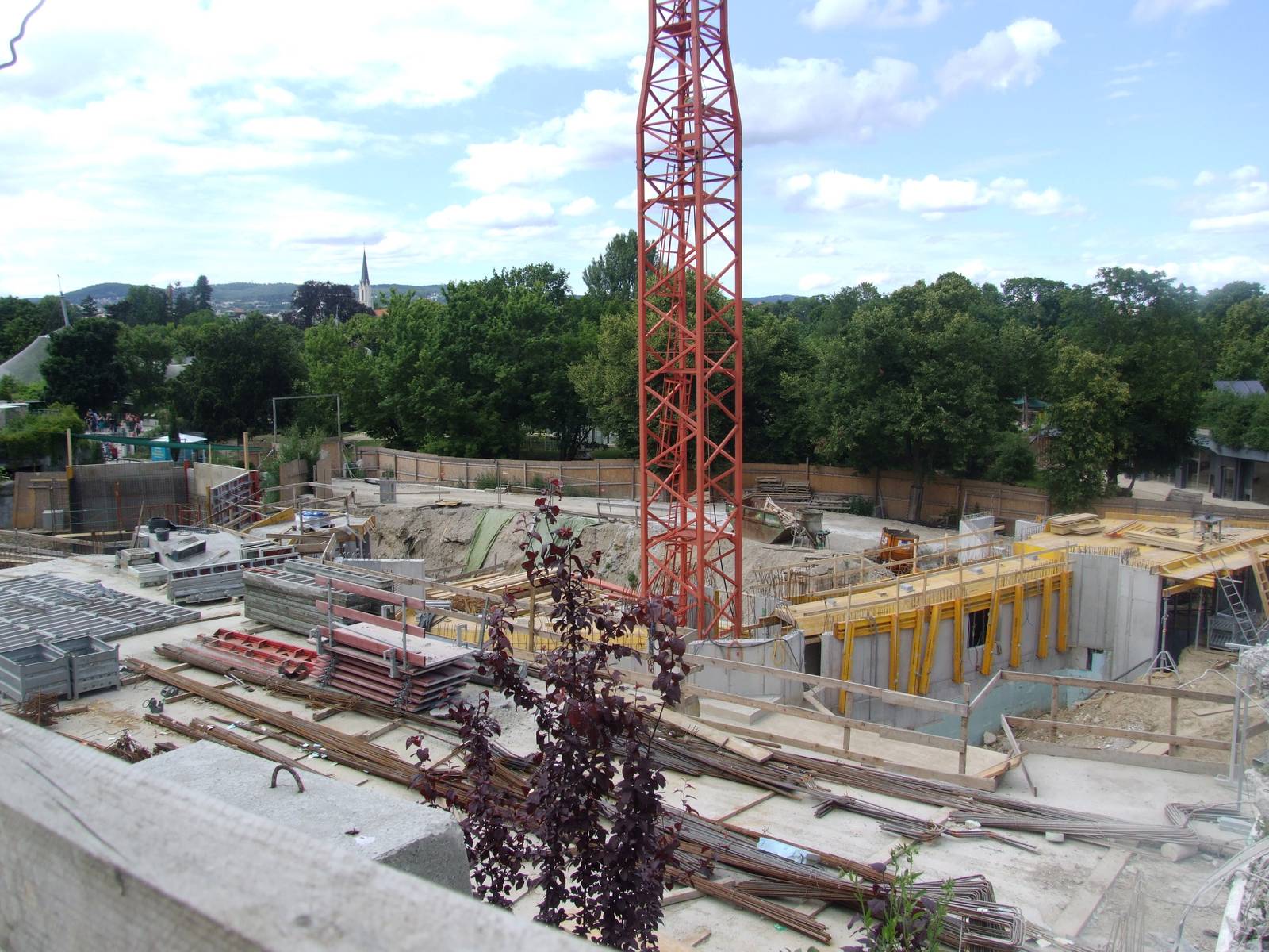 Polar Bear Enclosure Construction at Vienna, 14/06/13