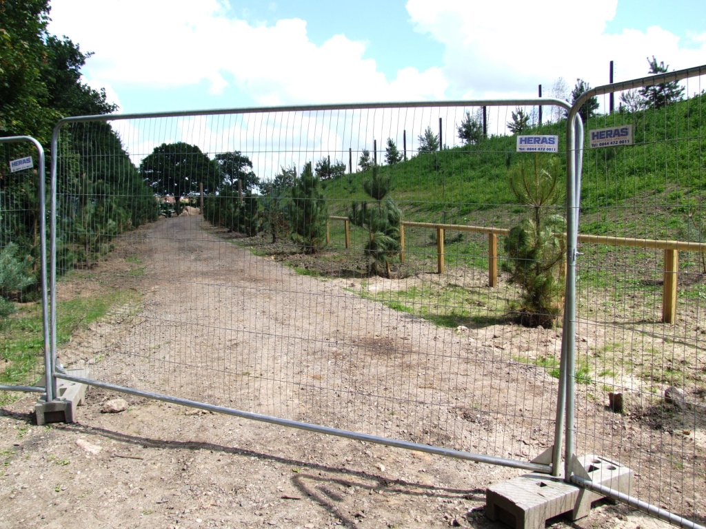 Polar Bear Enclosure Construction at Yorkshire WP, 21/06/14