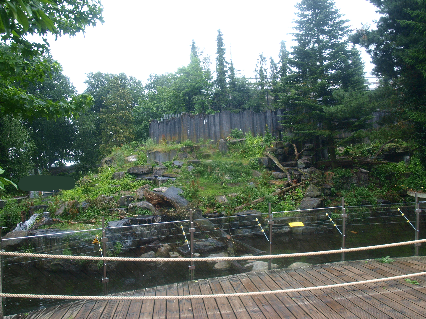 Polar bear exhibit, 2015-07-19