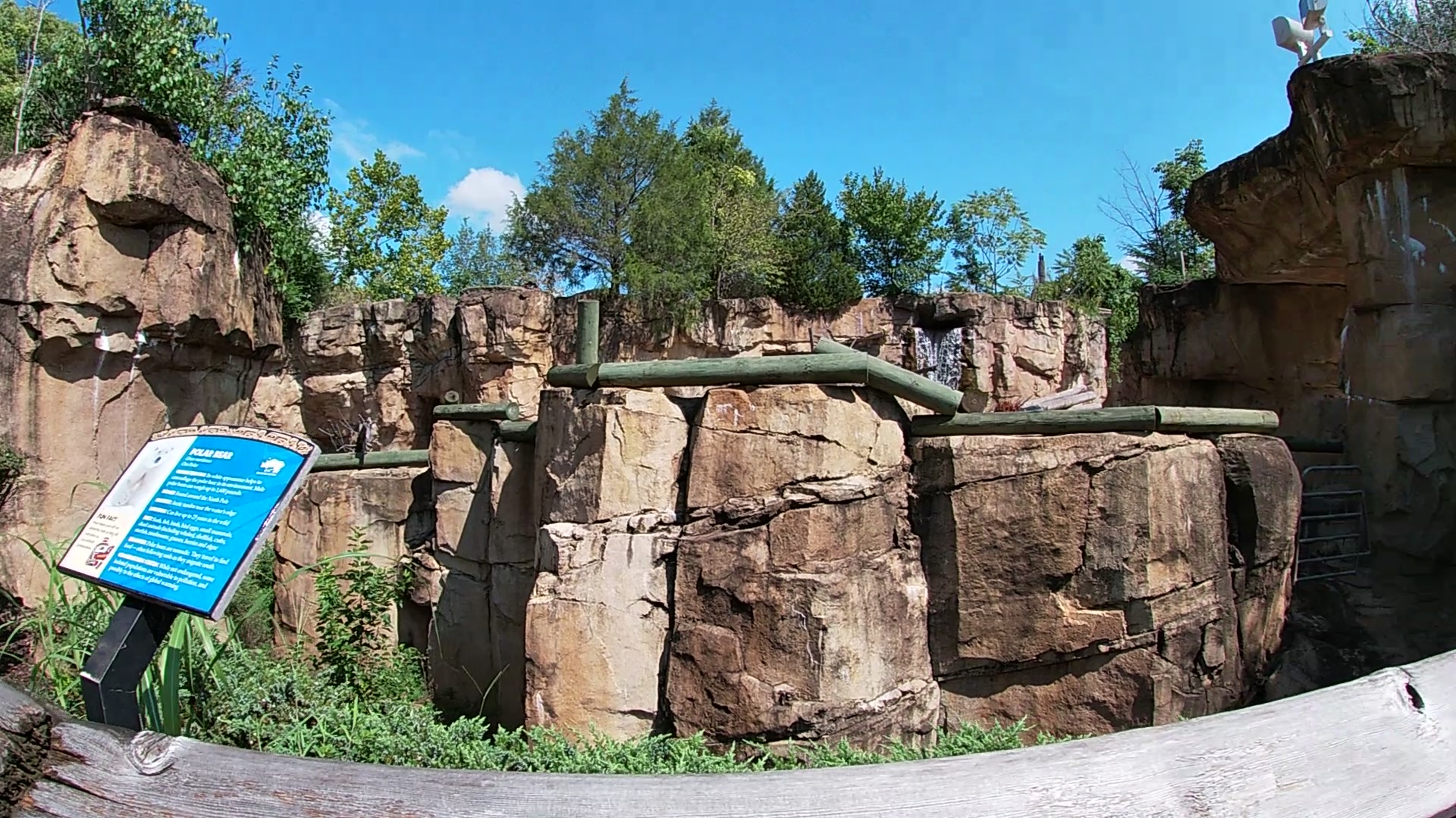 Polar Bear Exhibit, Northwest Passage, Aug. 2020