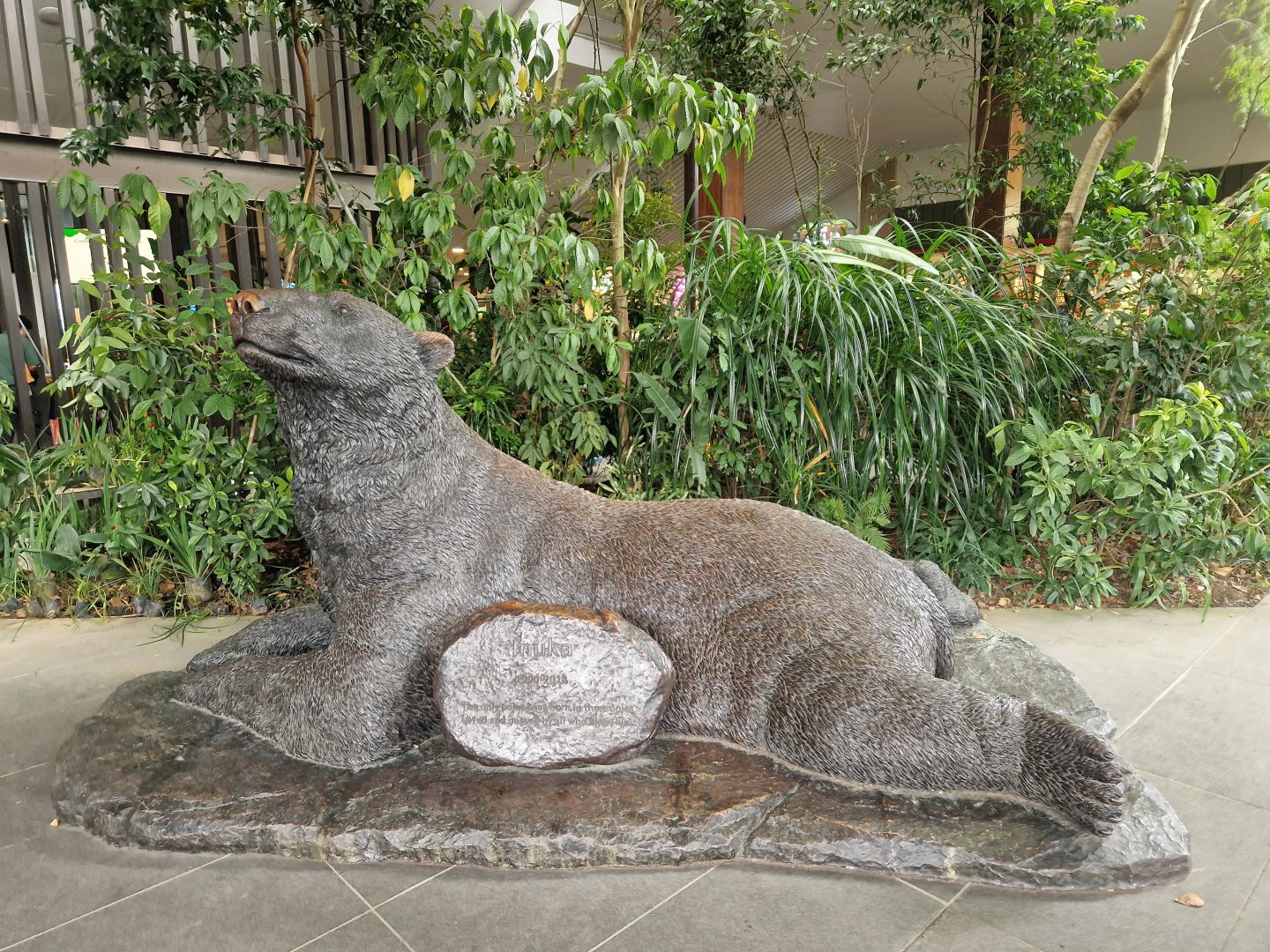 Polar Bear Inuka statue