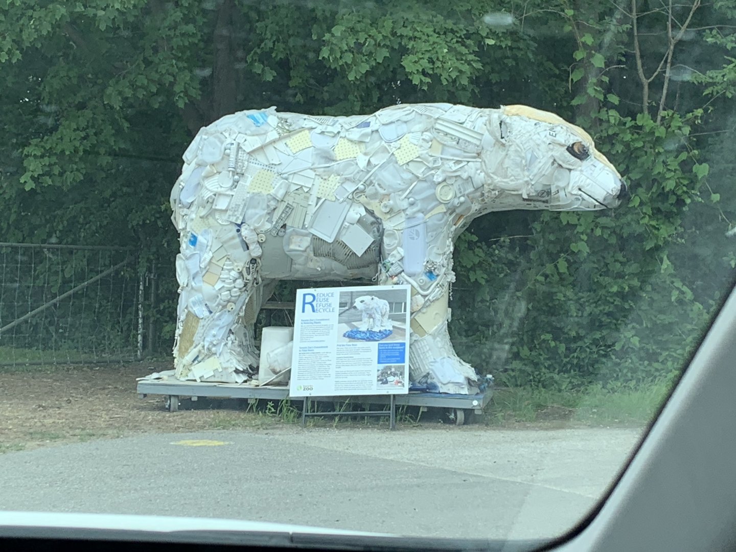 Polar bear statue