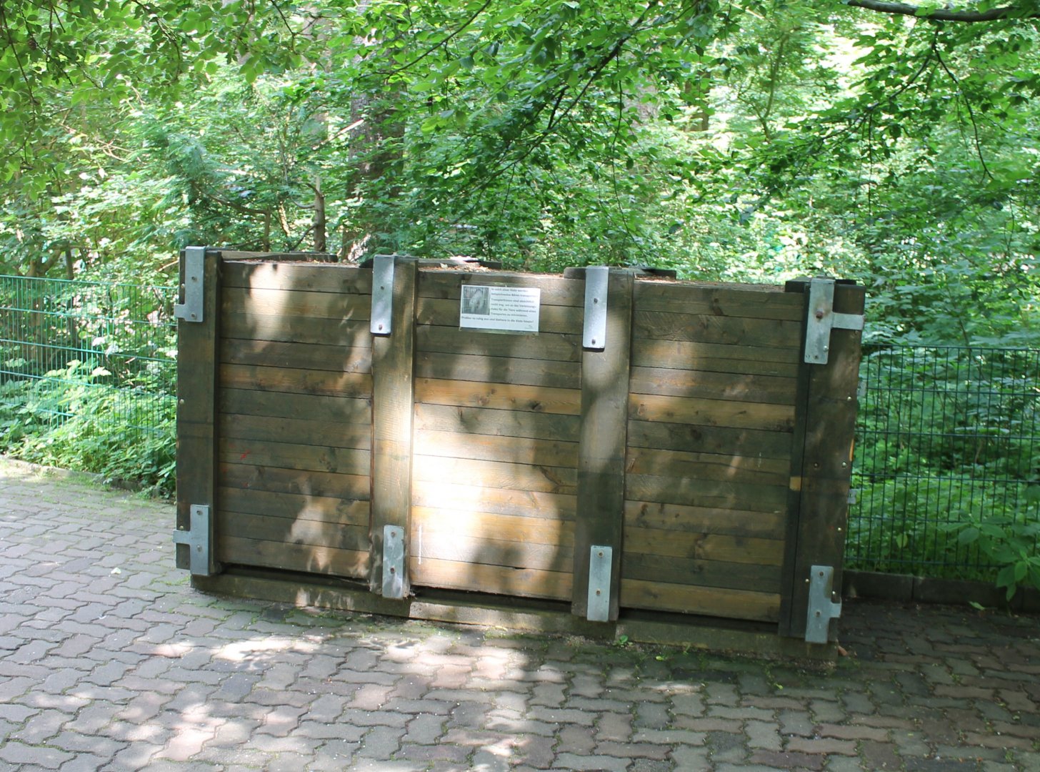 Polar bear transport box