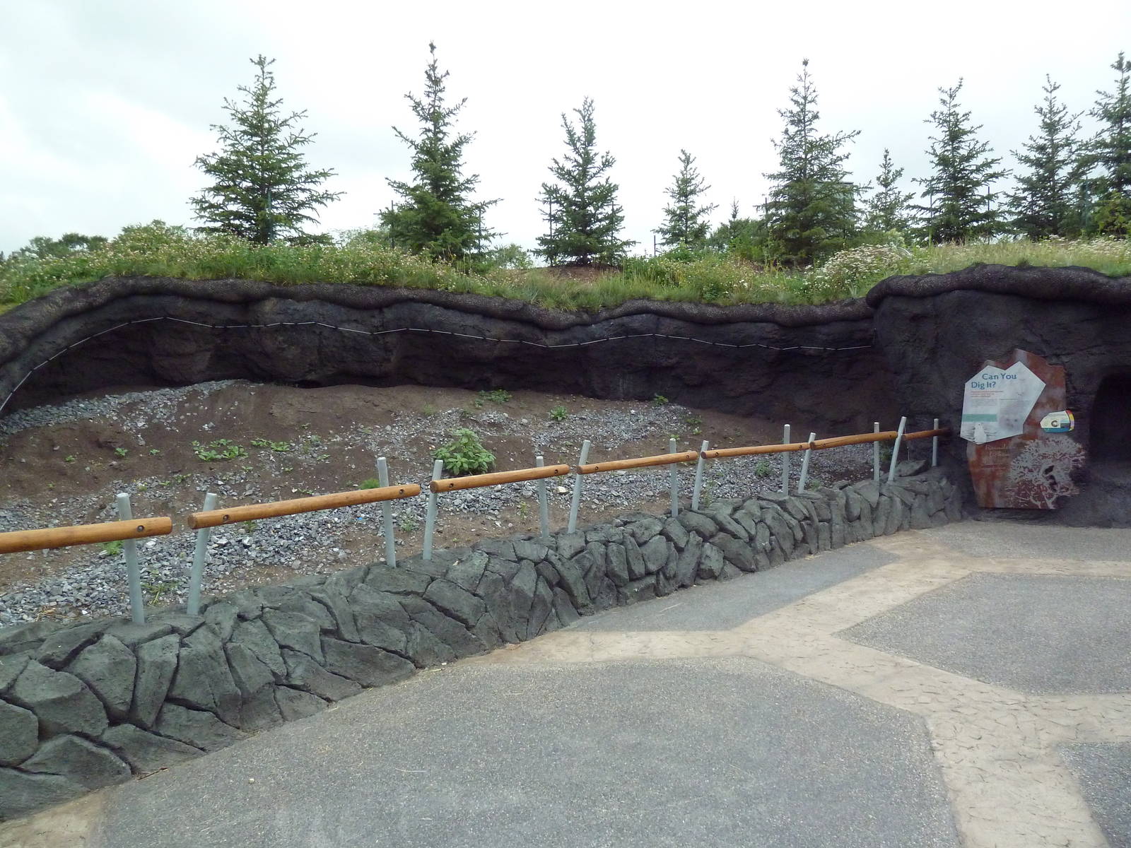 Polar Extremes: Arctic Shores (New in 2012) - Arctic Ground Squirrel Exhibi