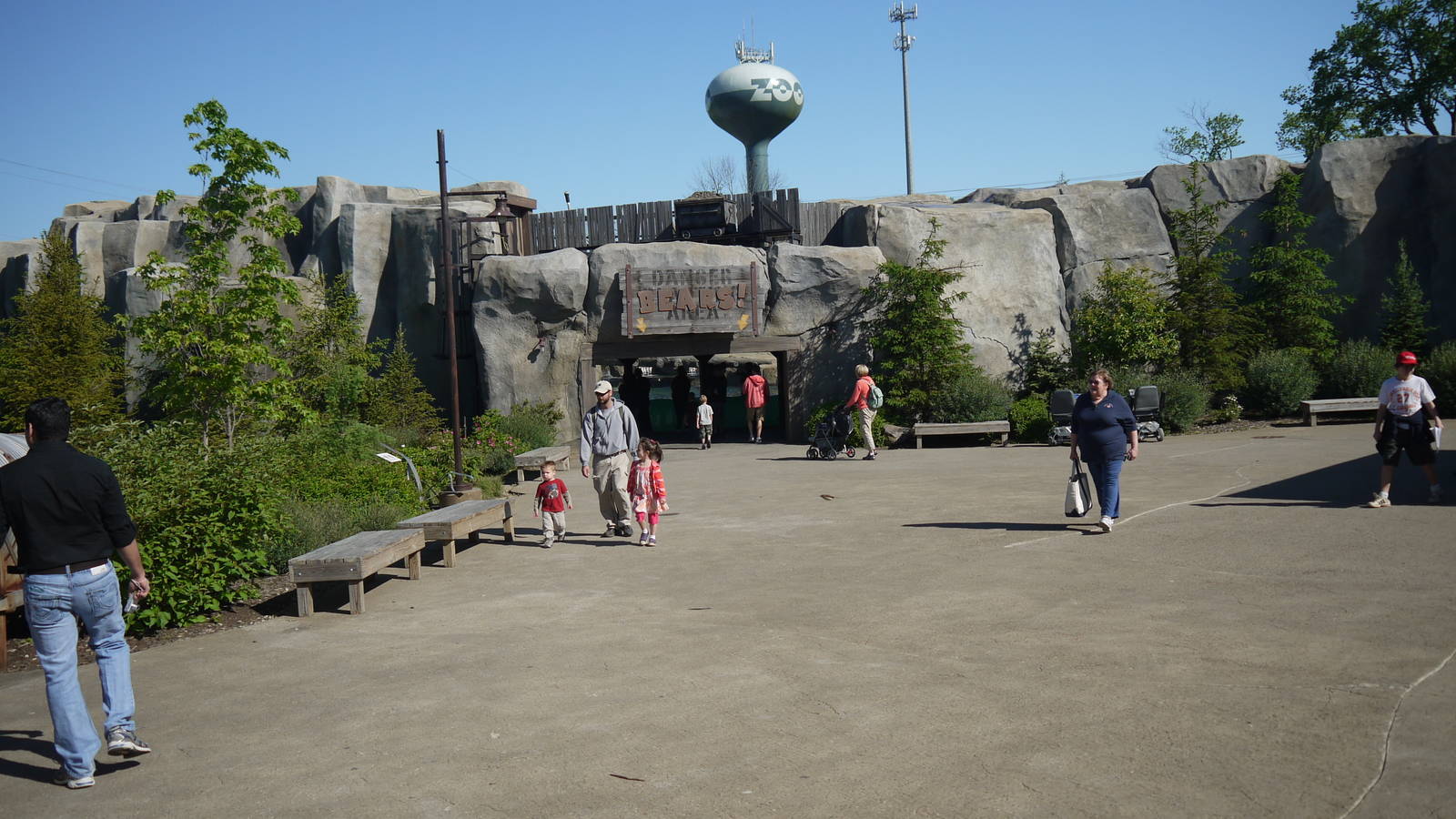 Polar Frontier - Entry To Kodiak Underwater Viewing