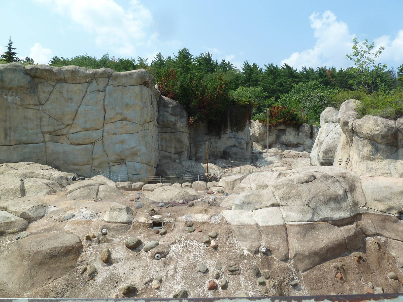 Polar Shores Complex (now closed)