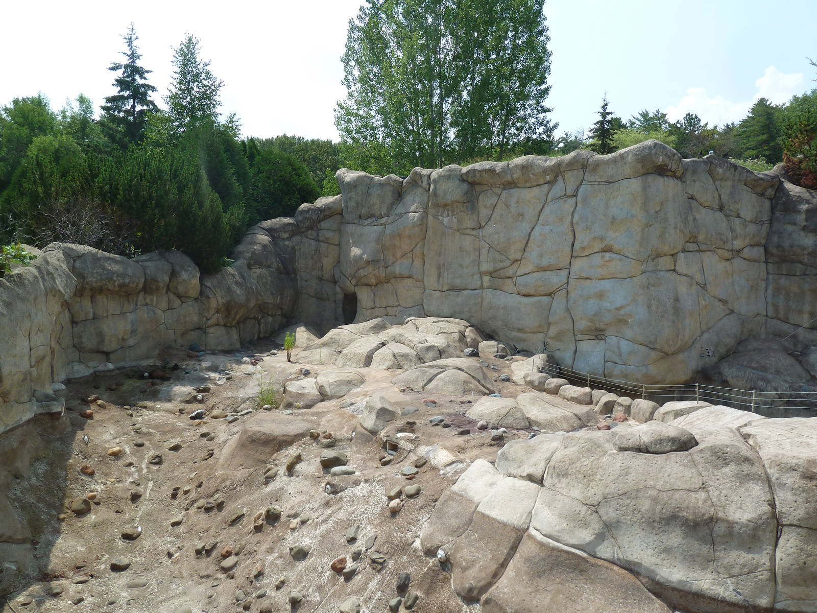 Polar Shores Complex (now closed)