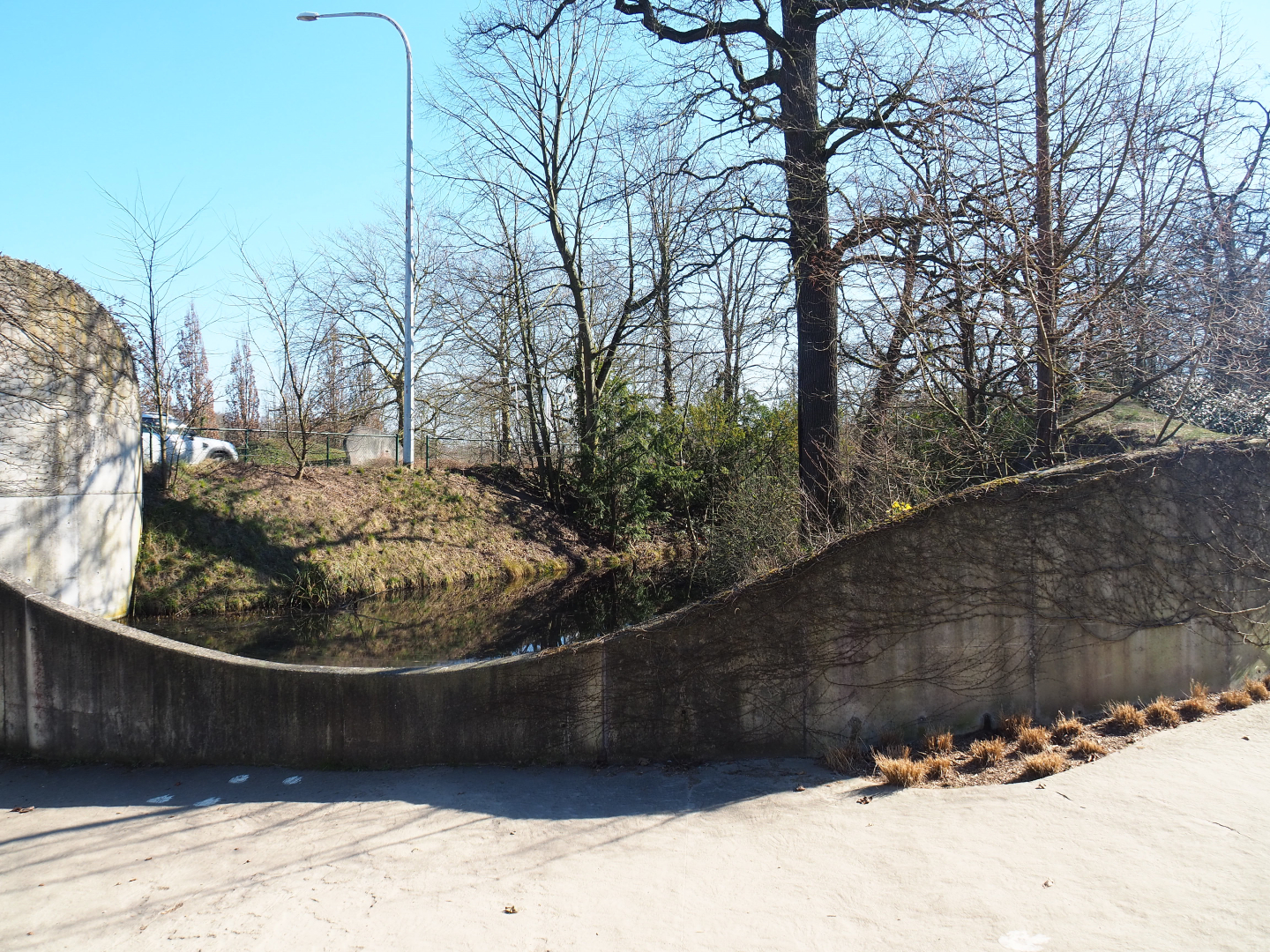 Pond next to the tunnel to and from the large parking lot, 2022-03-08
