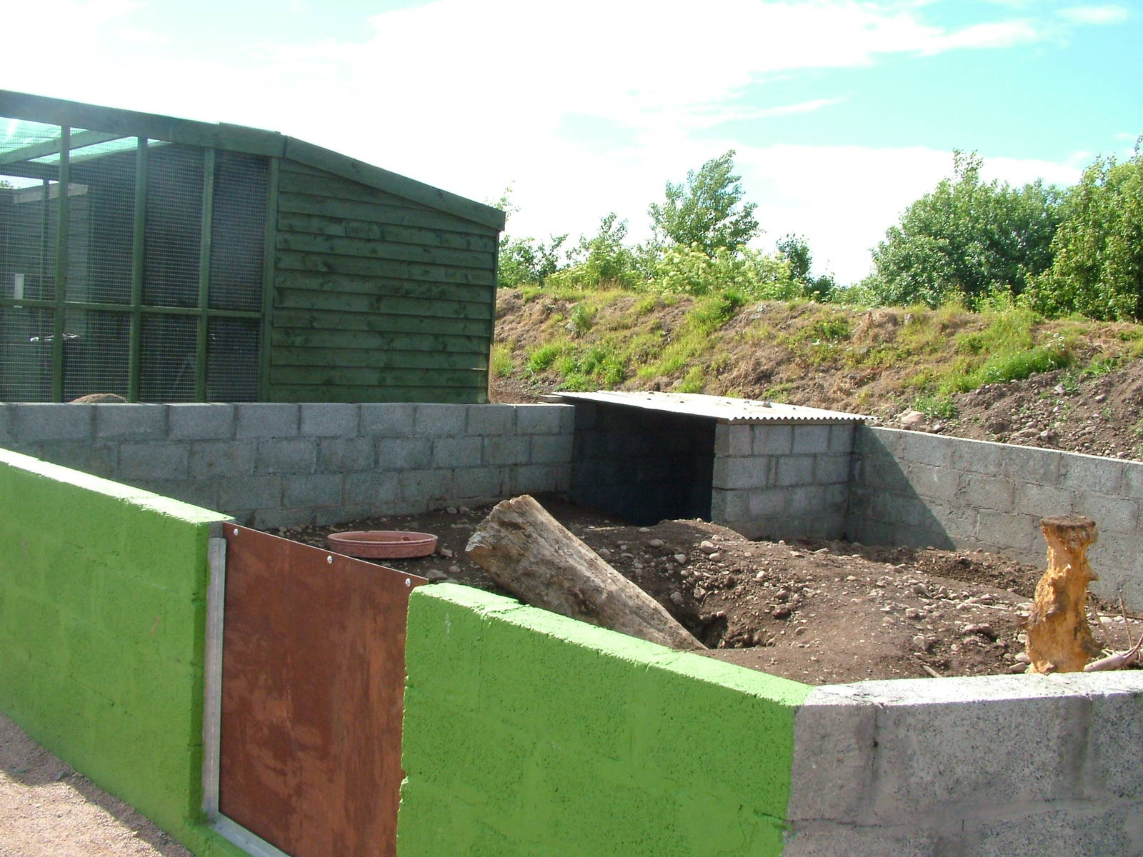 Porcupine enclosure at Fife Animal Park 2008