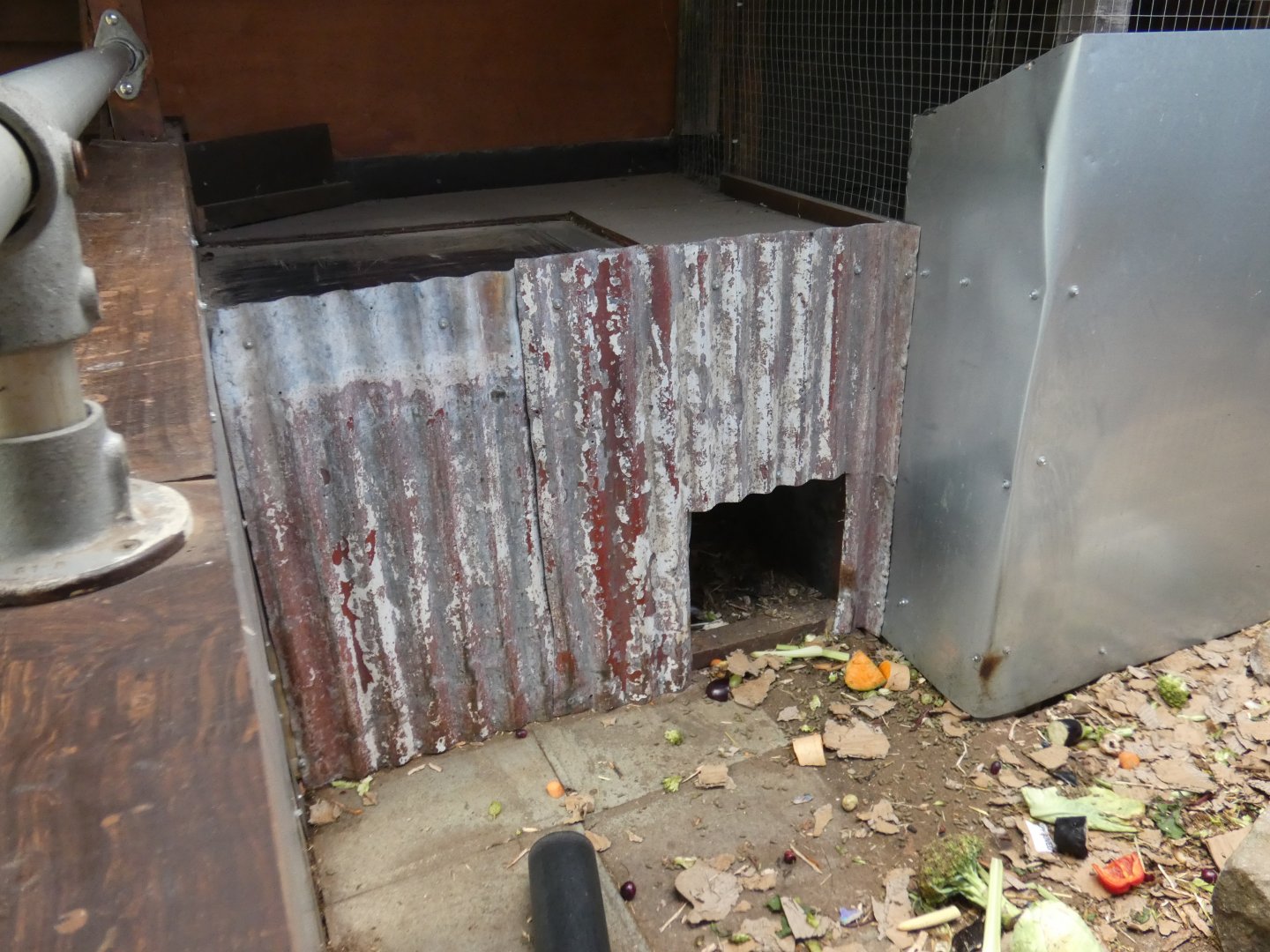 Porcupine hut (Greenacres Animal Park)