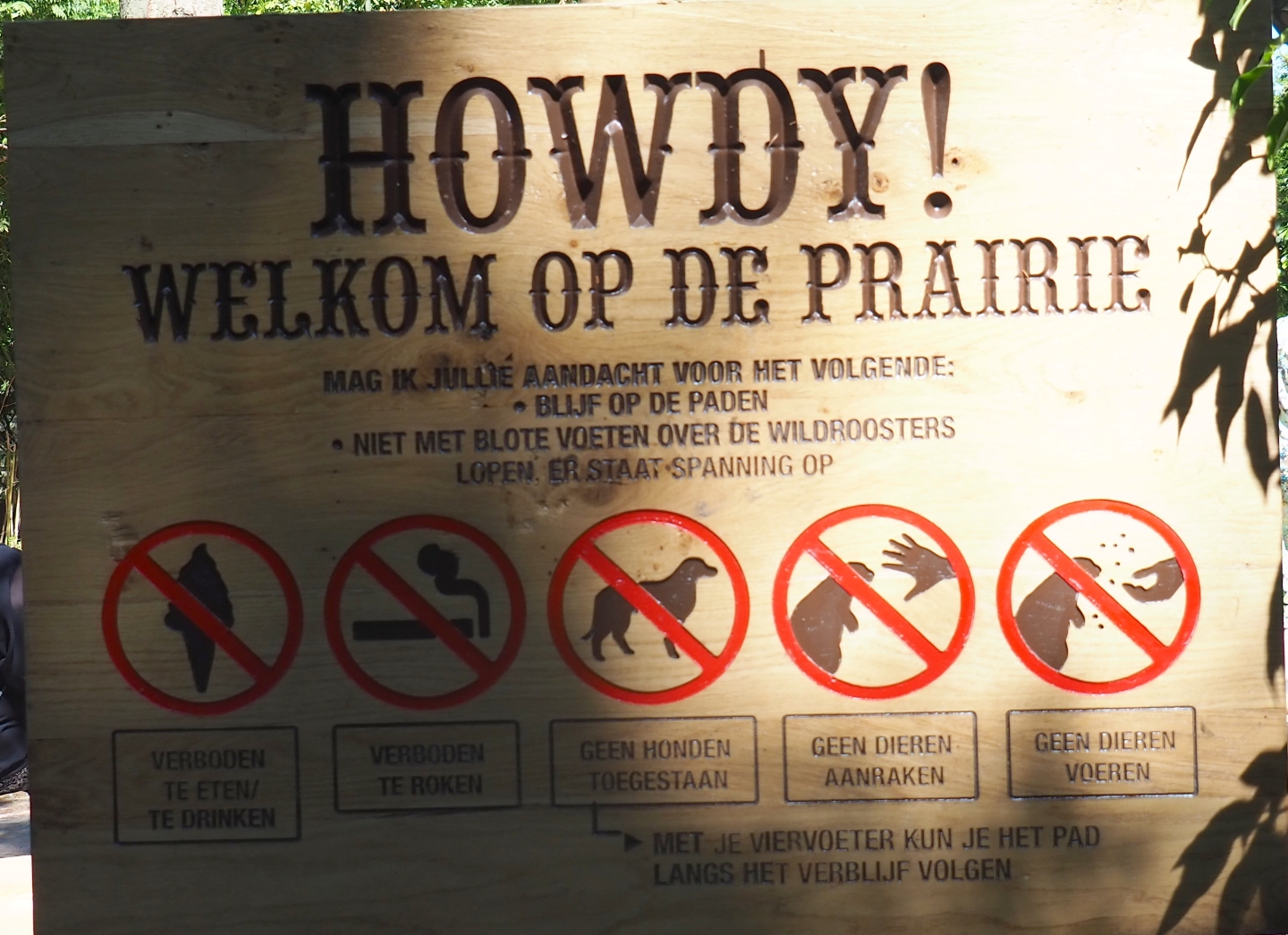 Prairie dog exhibit rules sign