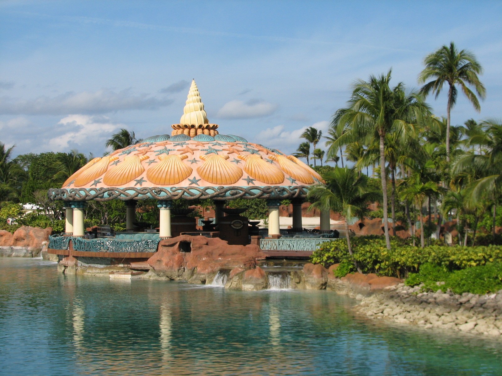 Predator Lagoon - Lagoon Bar