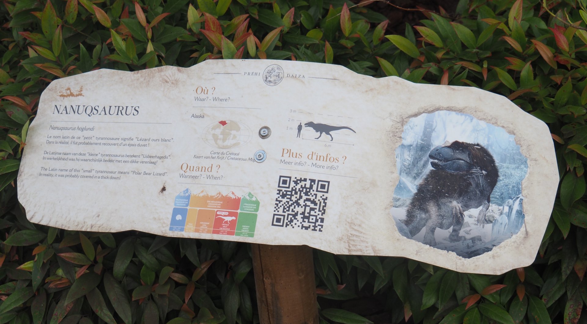 Prehi Daiza: Lands of the Past - Example of signage for animatronic models, 2025-09-01