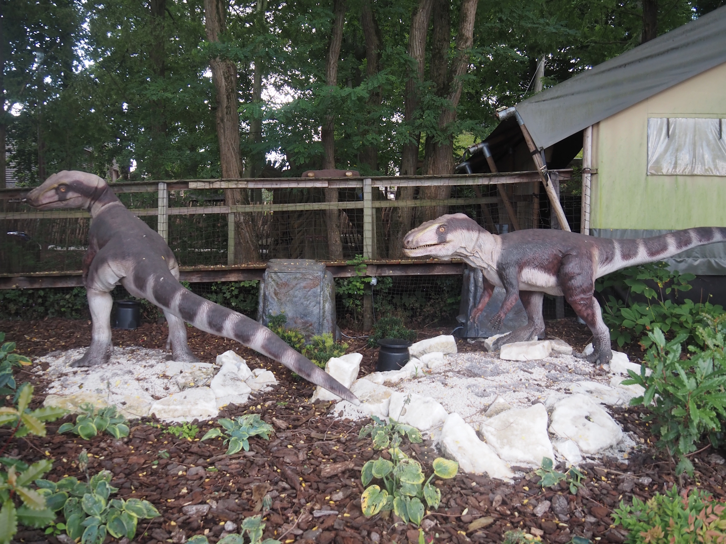 Prehi Daiza: Lands of the Past - Polar Zone with polar dinosaurs - Timimus animatronic models, 2025-09-01