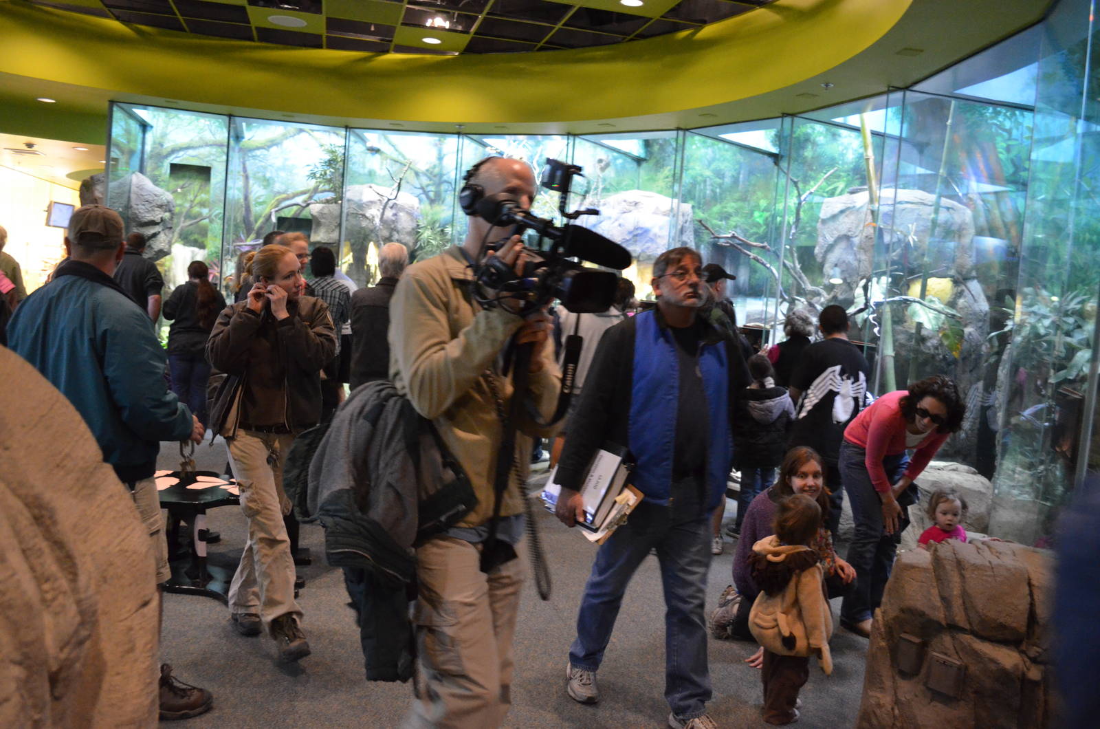 PREVIEW DAY EXCITEMENT