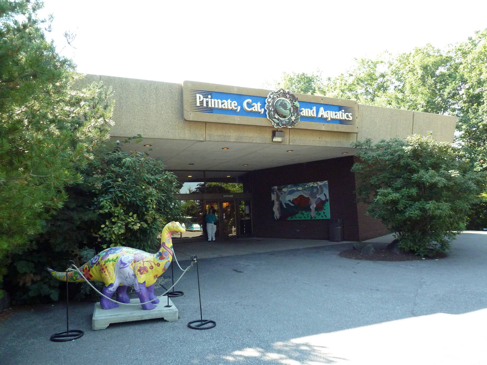 Primate, Cat + Aquatics Building - Entrance
