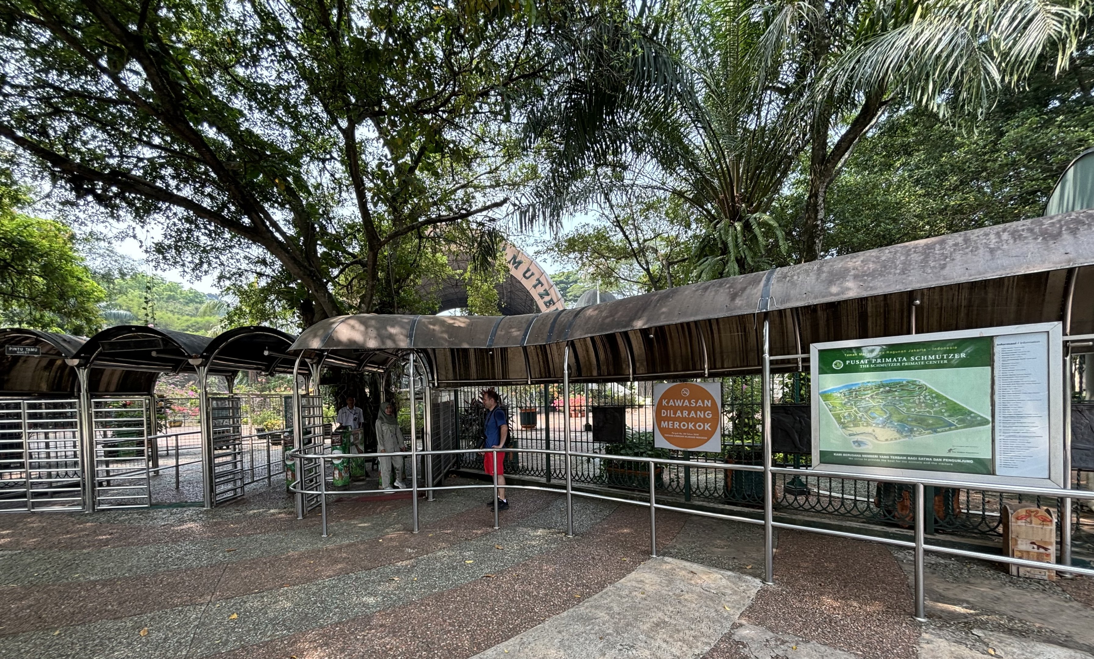 Primate Center Entrance