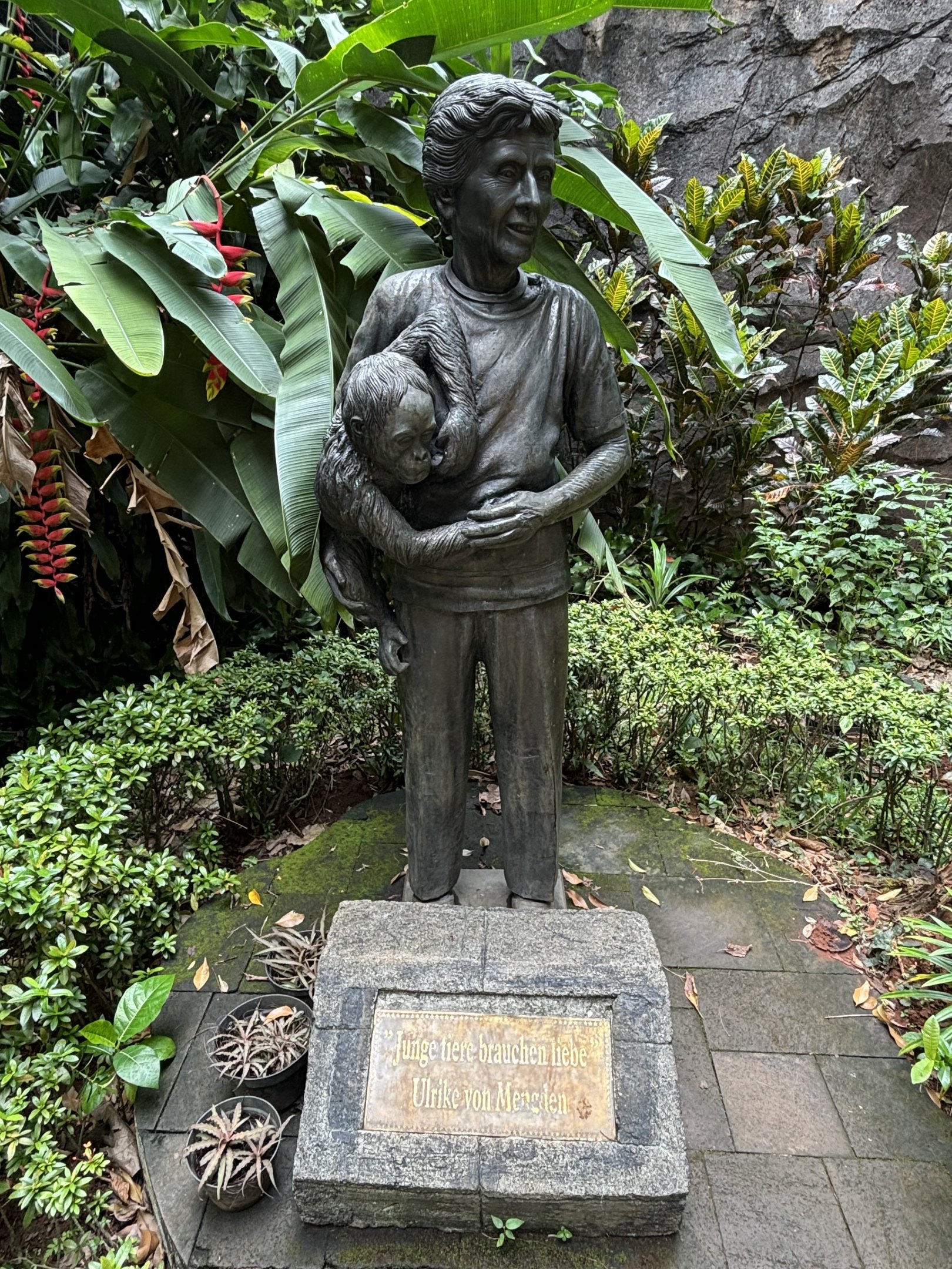 Primate Center Statue