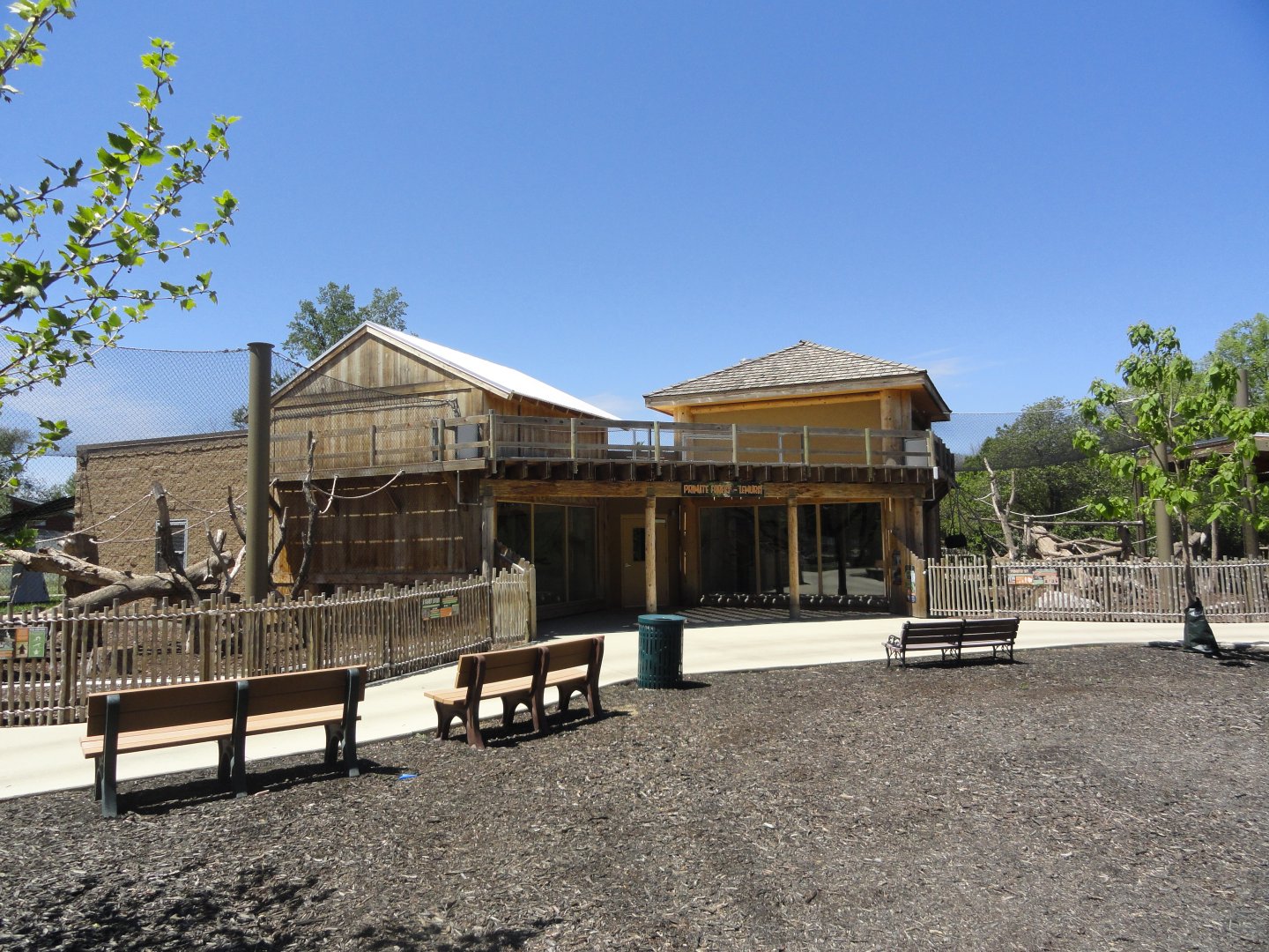 Primate Forest - Lemurs! Building