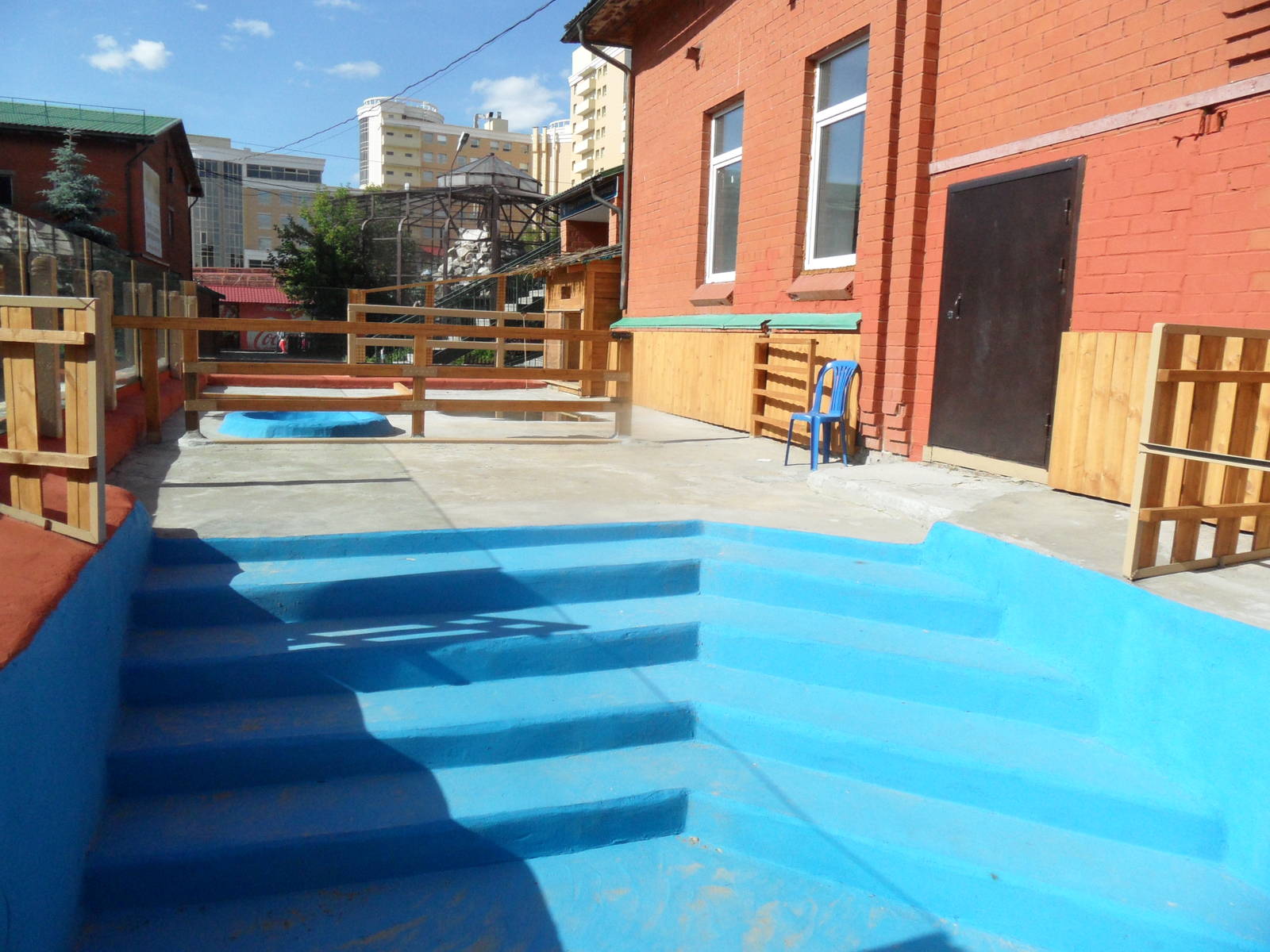 Pygmy hippo outdoor exhibit - 1