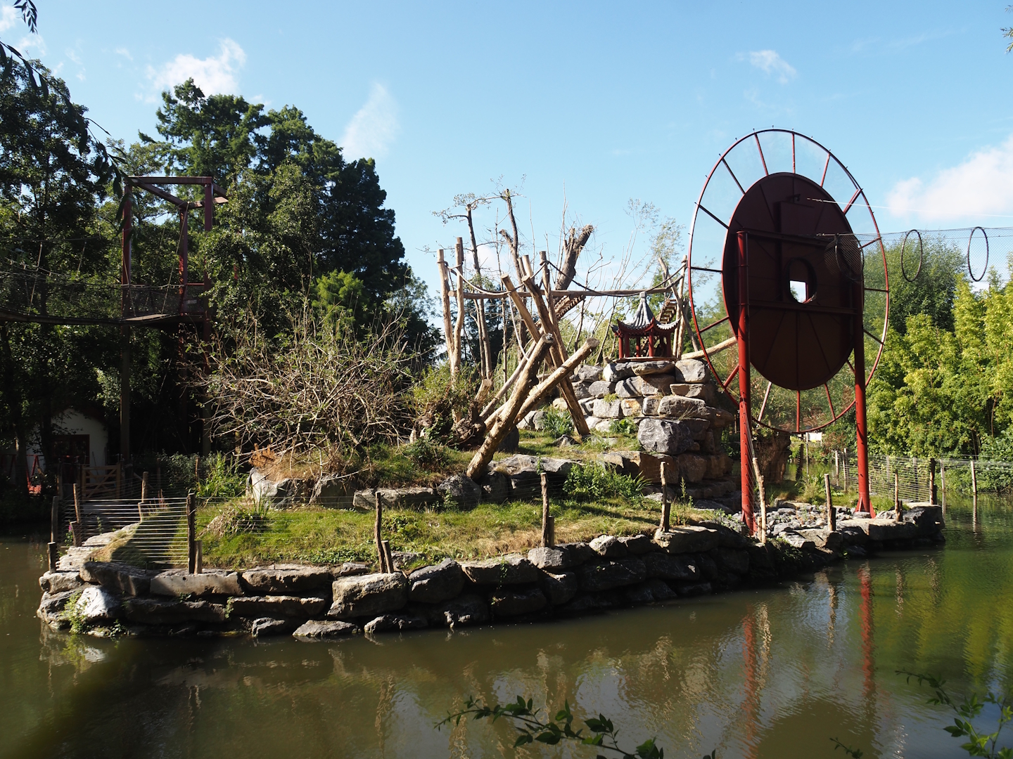 Qinling golden snub-nosed monkey island, 2025-09-01
