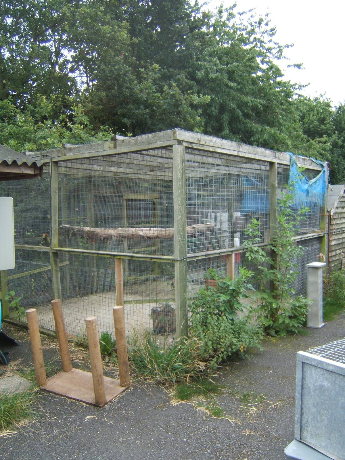 Quarantine enclosure