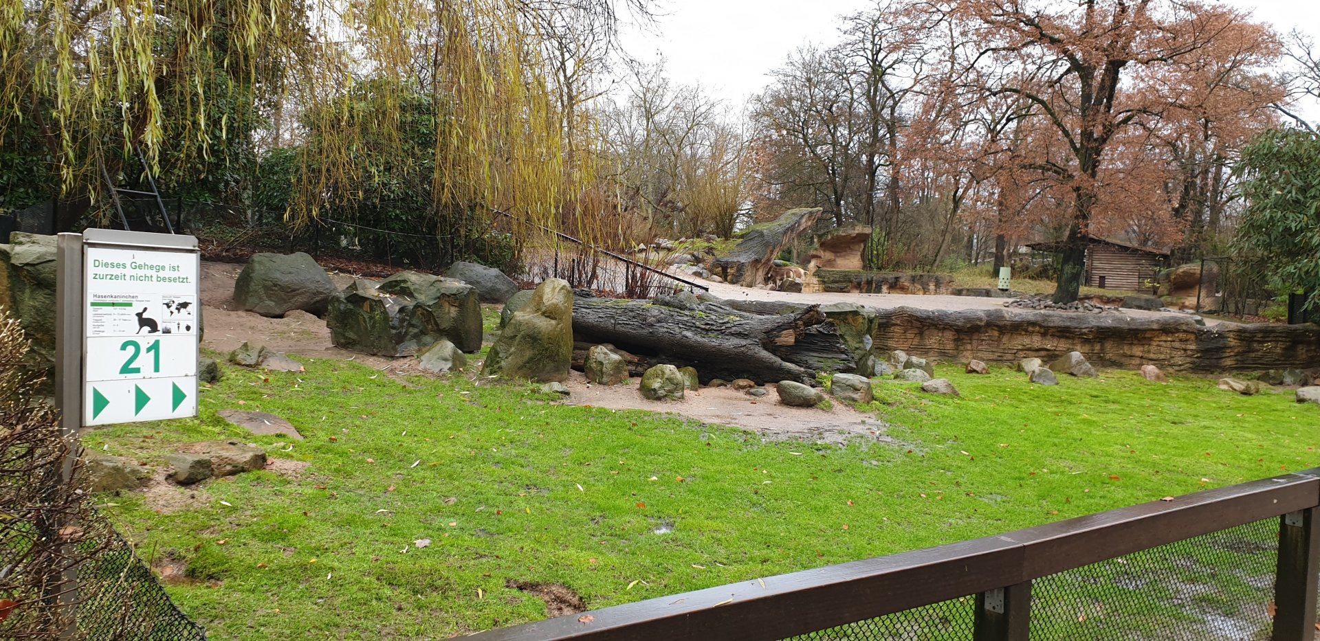 Rabbit-enclosure ( empty )