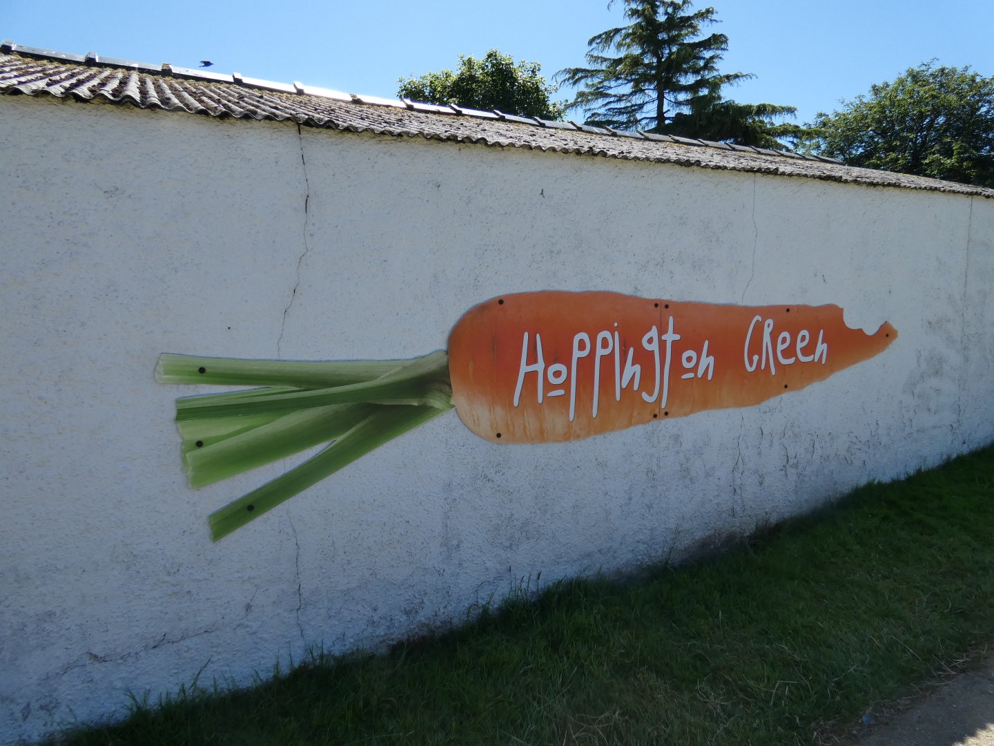 Rabbit walk-through signage