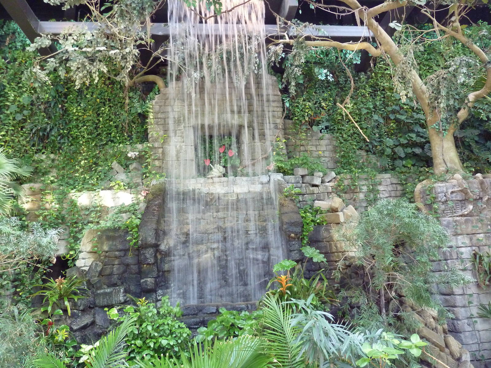 RainForest Building - Atrium Waterfall
